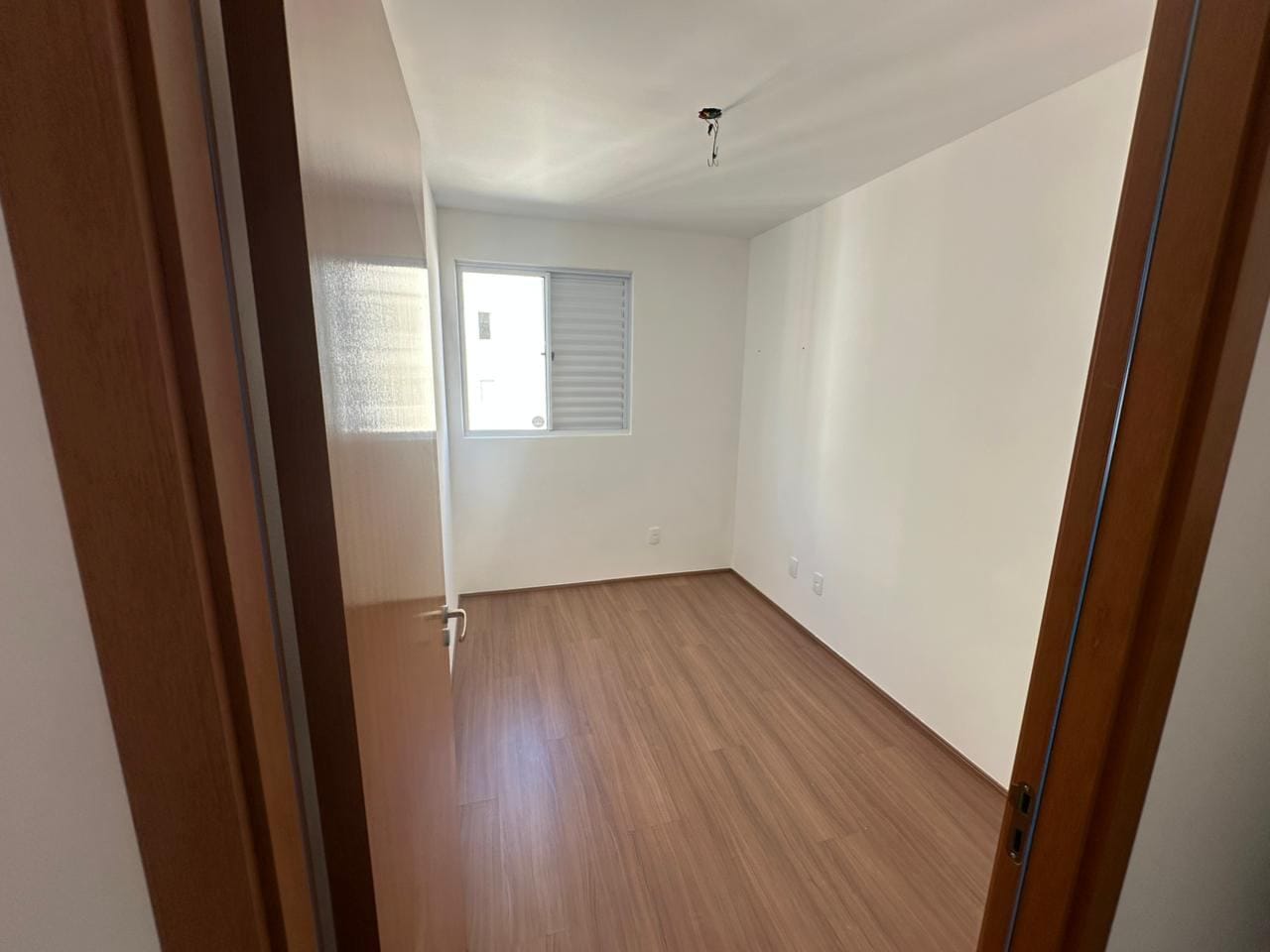 Apartamento à venda, próximo à Universidade Estadual de Londrina (UEL) , Londrina - PR