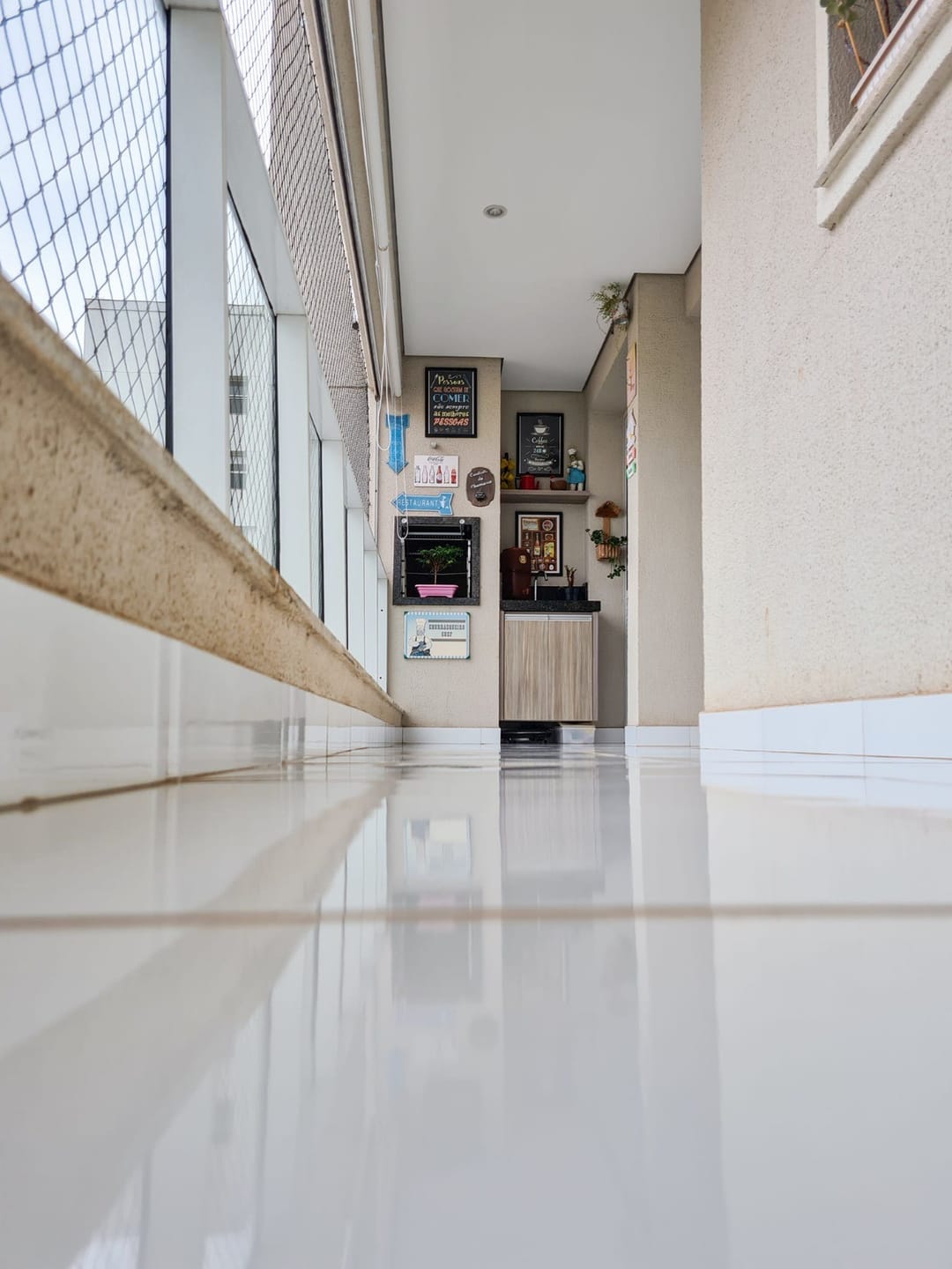 Apartamento à venda, Cond Max Living 83m², 3 quartos (sendo 1 suítes), 2 vagas de garagem Gleba Fazenda Palhano, Londrina, PR