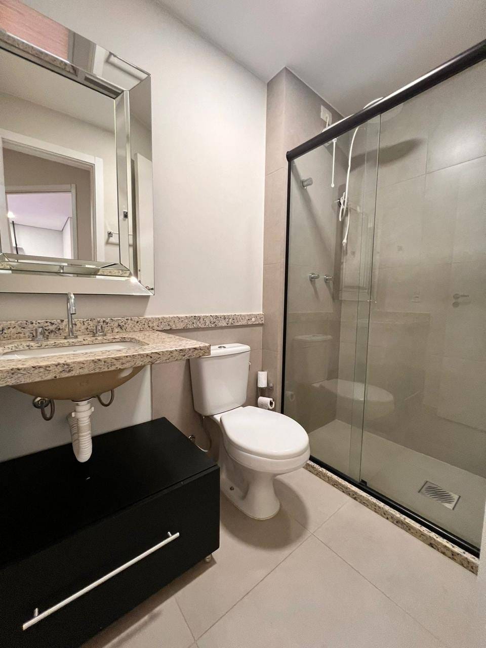 Apartamento à venda, Edifício Freedom, 1 suíte, MOBILIADO -  Gleba Fazenda Palhano, Londrina, PR