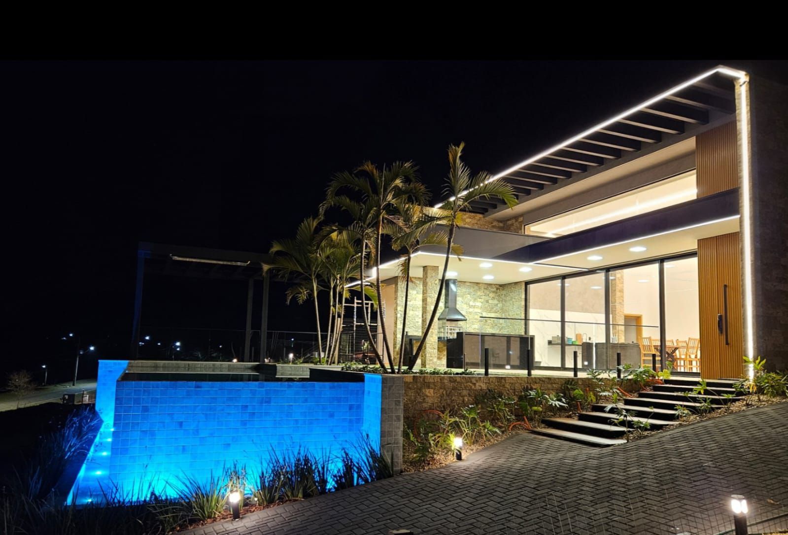 Casa para venda, 3 suítes sendo 1 suíte master, 1500 m², Ecovillas do Lago, Sertanópolis, PR