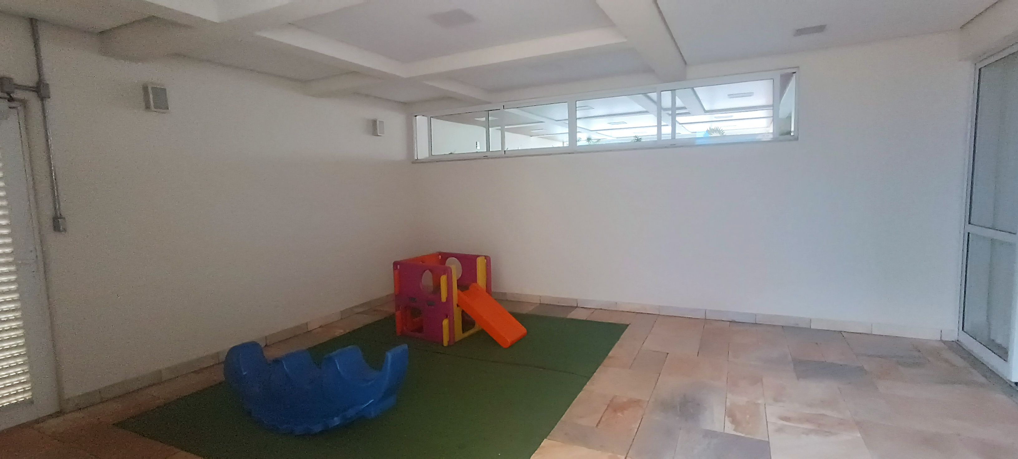 Apartamento à Venda, Edifício Fountain Hit, 81m, 3 quartos sendo 1 suíte com sacada, Gleba Palhano- Londrina, PR