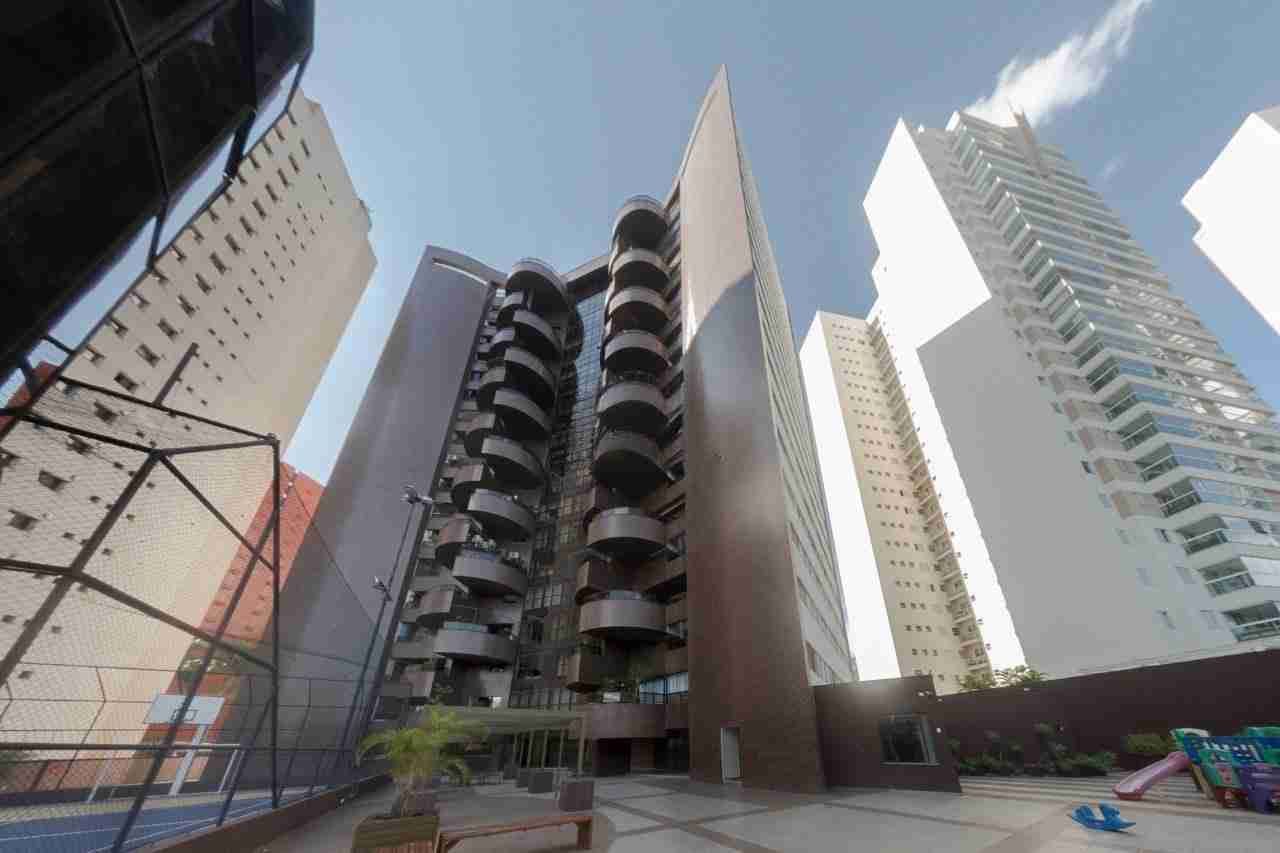 Apartamento à venda no Edifício Palais Lac Dor, 298m² úteis, 4 quartos sendo 2 suítes, 4 vagas, próx  ao lago Igapó - Jardim Londrilar- Londrina,