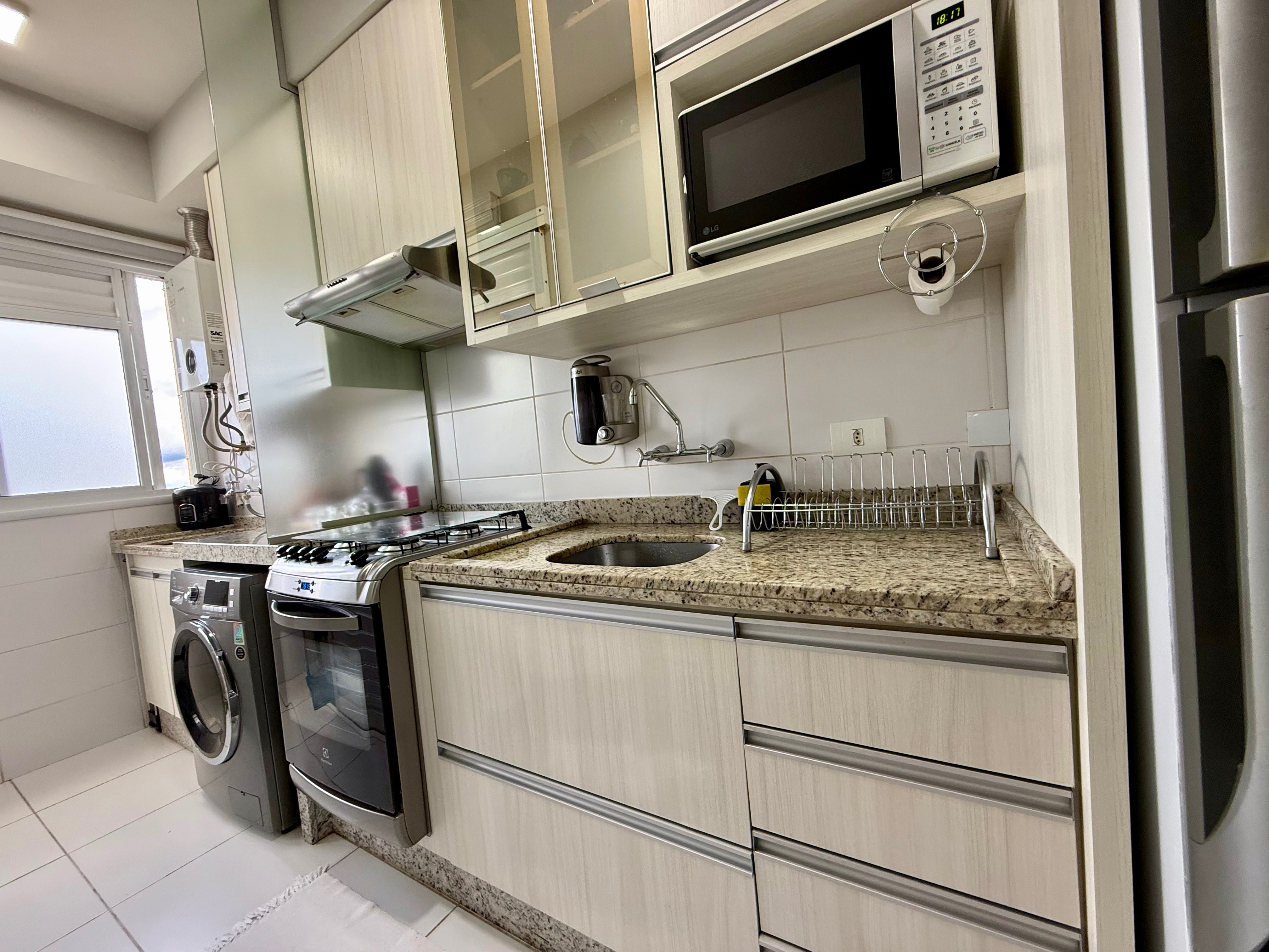 Oportunidade Apartamento à venda, Edifício Sunset Faria Lima,  66m² com 3 quartos (sendo 1 suíte), Cozinha, quartos planejados, andar alto-  em L