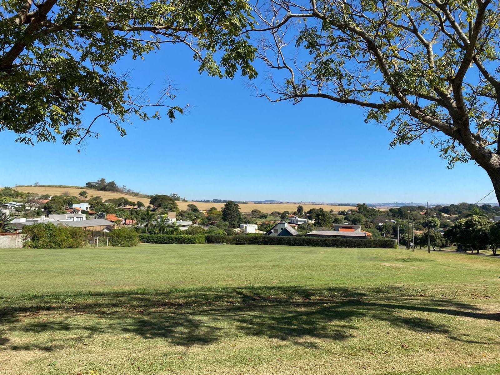 Terreno à Venda, total 3127m² em Condomínio Terras de Canaã -  Cambé PR