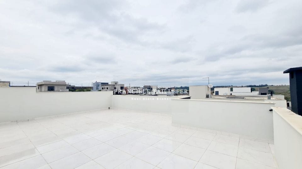 Triplex 205m²/3 suítes/4 vagas/sistema alexa - TÁUA ARANGUA - Londrina Pr