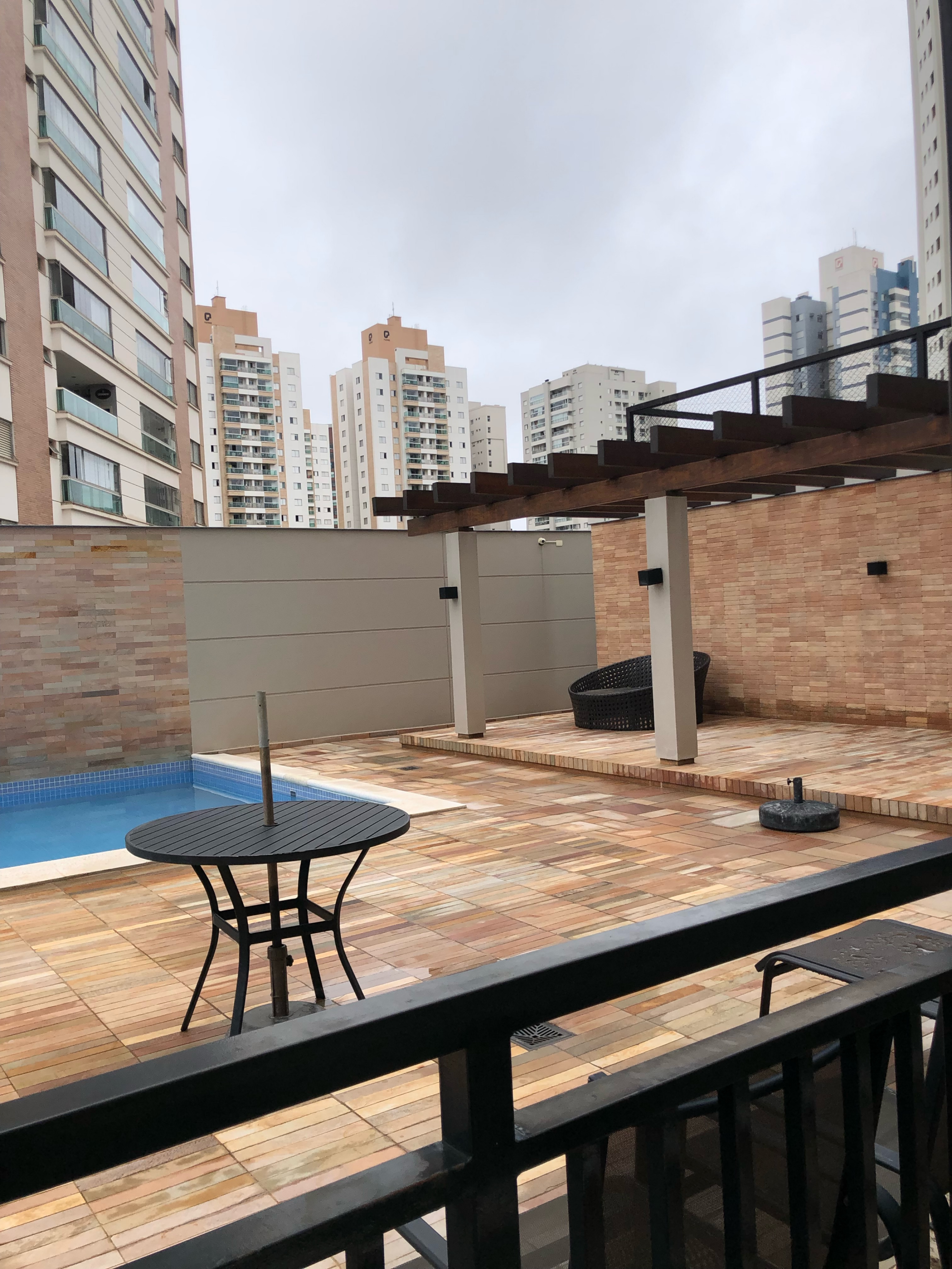 Vende-se apartamento no Cosmopolitan Residence -  Gleba Palhano, Londrina, PR