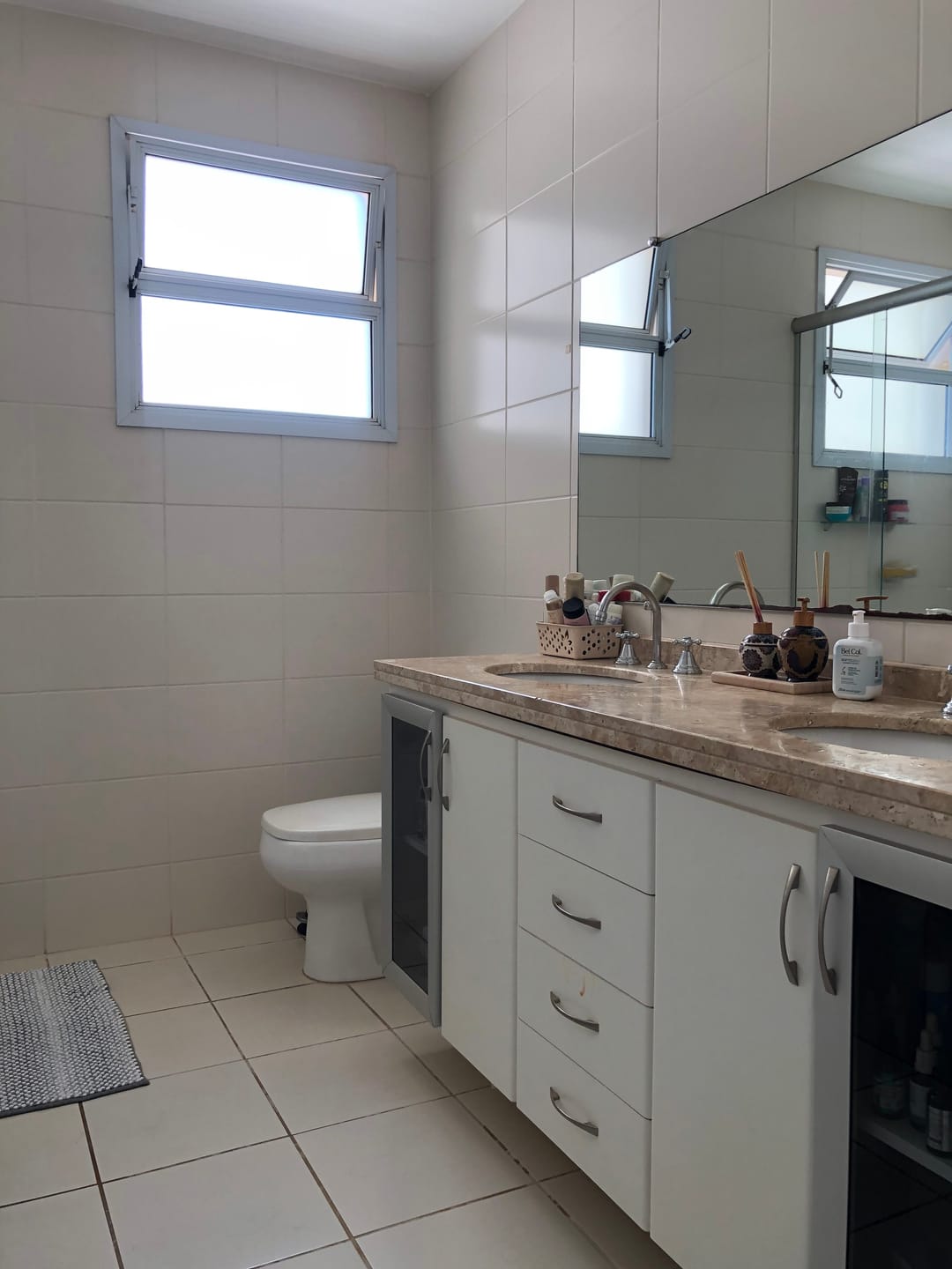 Apartamento à venda, Edifício Dolce Vita, 131,89m² úteis, 3 quartos (1 suíte), ampla varanda com churrasqueira, 2 vagas - Caiçaras, Londrina, PR