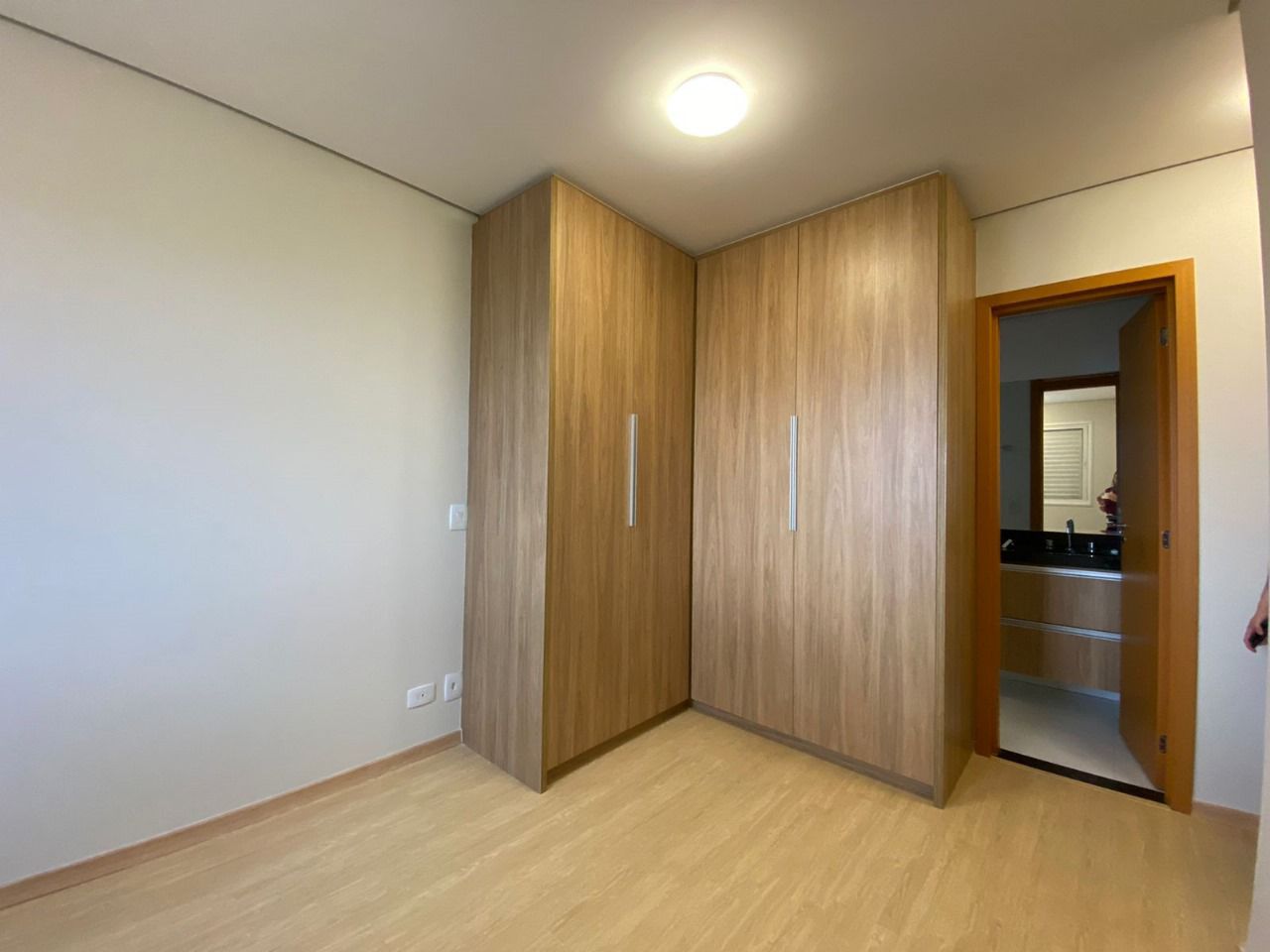 Apartamento à venda, Edifício Max Living, 83 m² privativos, 3 quartos sendo 1 suíte, Gleba Palhano, Londrina - Pr