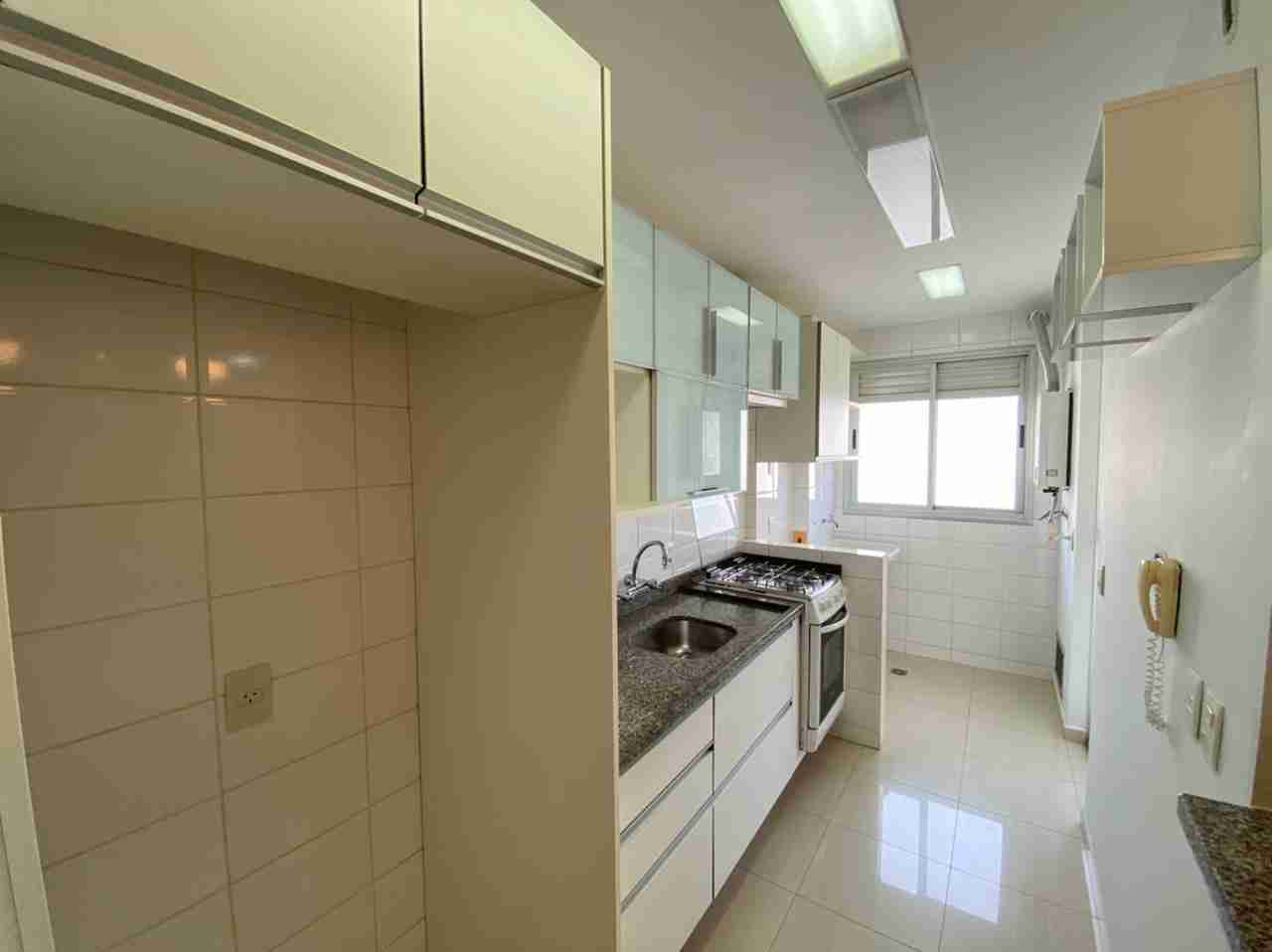 Apartamento à venda, Ed Due Torri, 70m²úteis,  2 quartos, 2 vagas, andar alto, sol da manhã, Bela Suiça, Londrina, PR