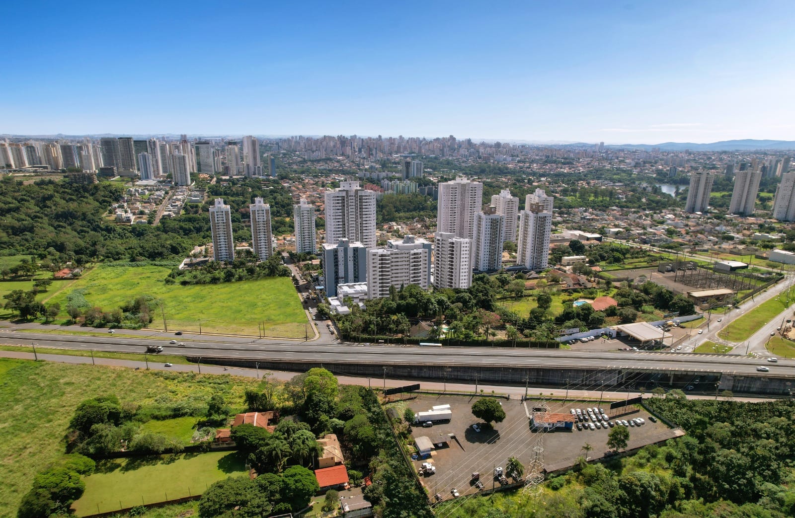 Apartamento na planta  à venda, Edifício Sensia Aurora,  50m² úteis, 02 quartos (1 suíte)  com sacada  - Aurora, Londrina, PR