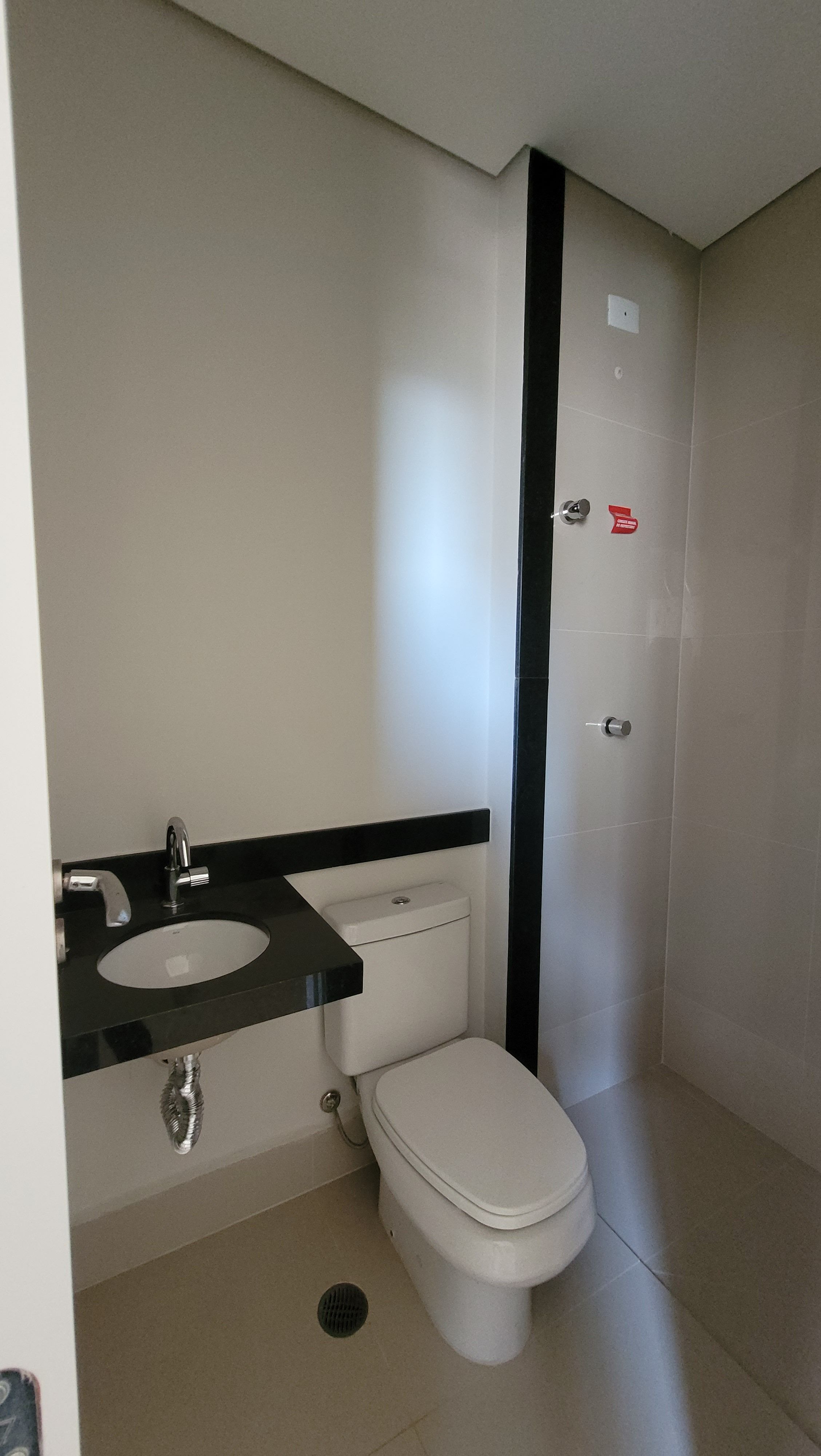 Apartamento  à Venda, 173m² privativos, Ed Queens Park, 3 suítes sendo 1 master, 2 vagas - Gleba Fazenda Palhano, Londrina, PR