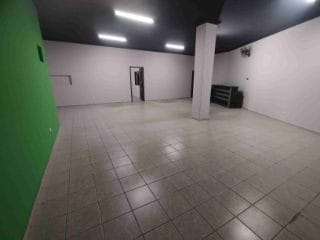 Barracão para locação, Av. Maringá, 358M² úteis, amplo, 5 garagens, Londrina-PR