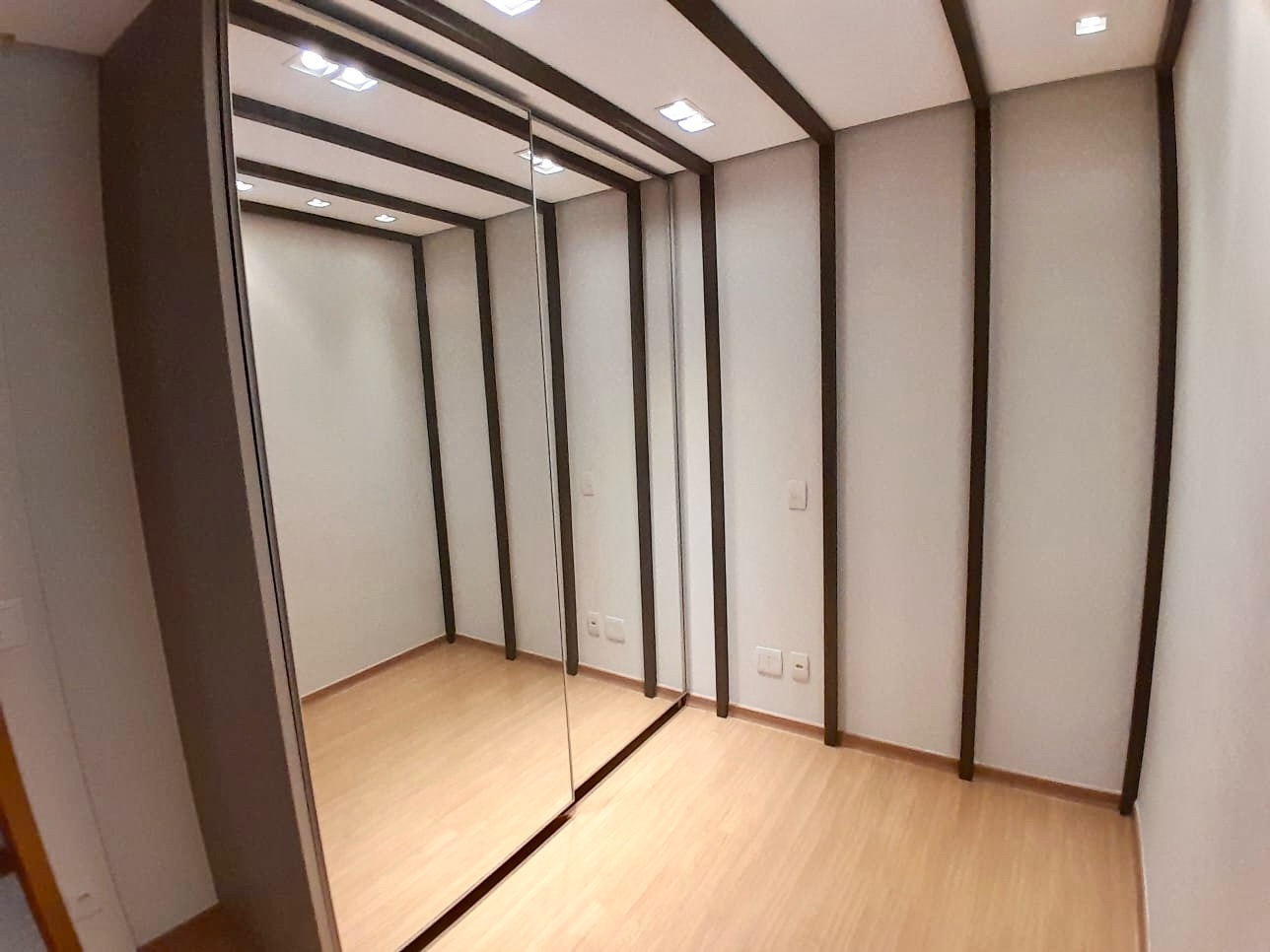 Apartamento padrão à Venda, Santa Rosa, Londrina, PR