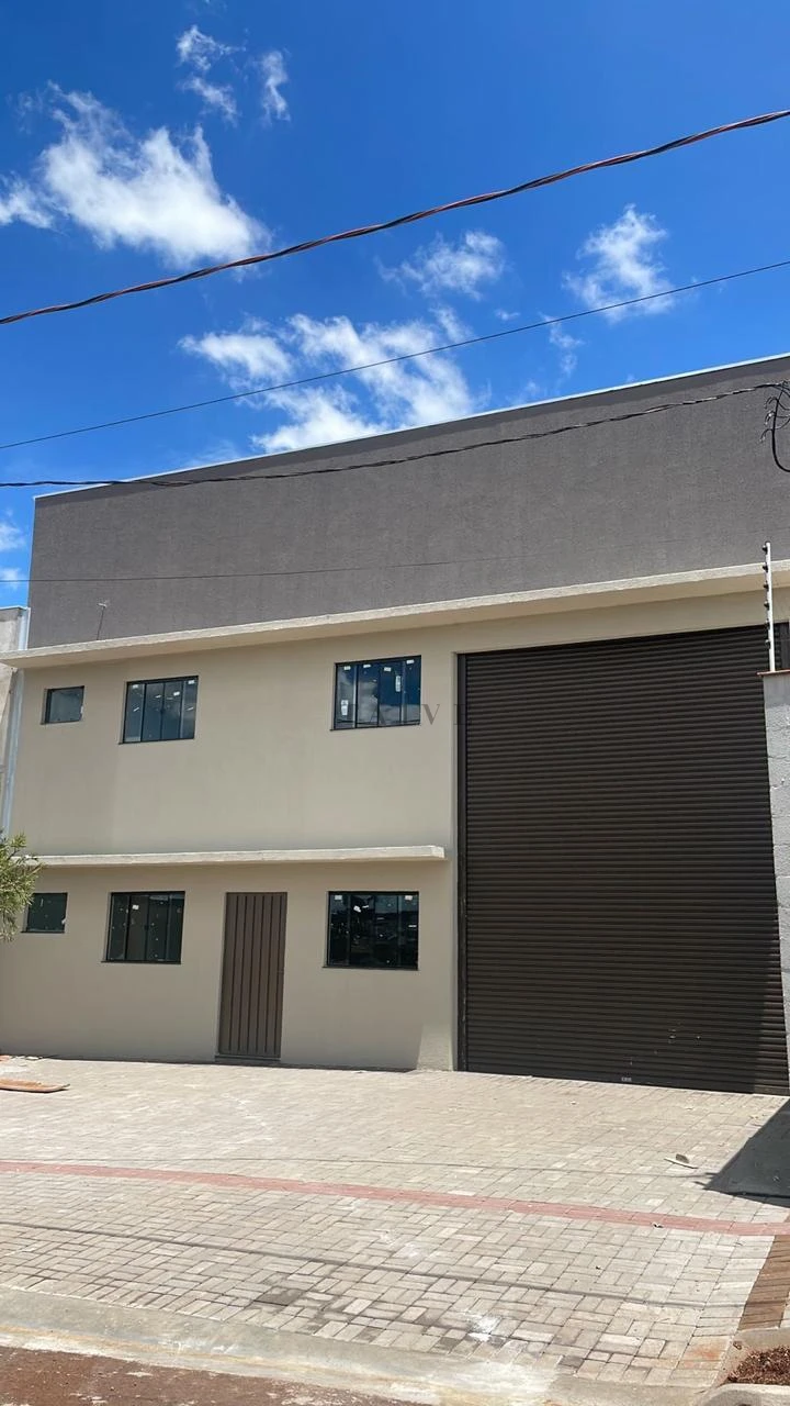 BARRACÃO PARA VENDA OU LOCAÇÃO COM 300m² DE CONTRUÇÃO EM CAMBÉ/PR - foto 2