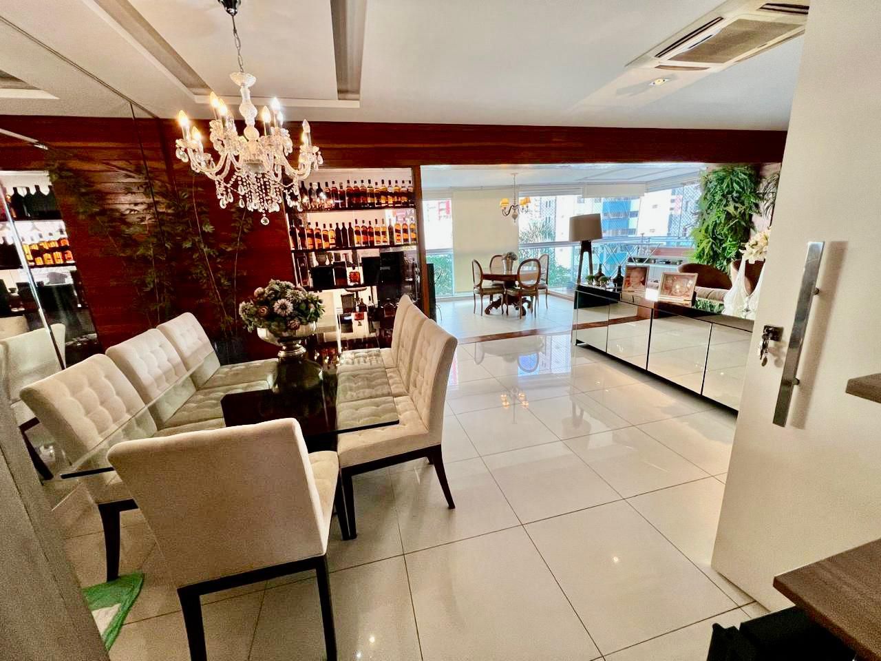 Apartamento  à venda, Ed. Maison Victoria, 183m², 3 suítes, 2 vagas -  Santa Rosa, Londrina, PR