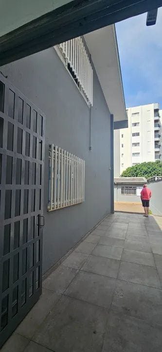 Sobrado à venda, sobrado 250m² úteis, na rua Mato Grosso centro, Londrina, PR