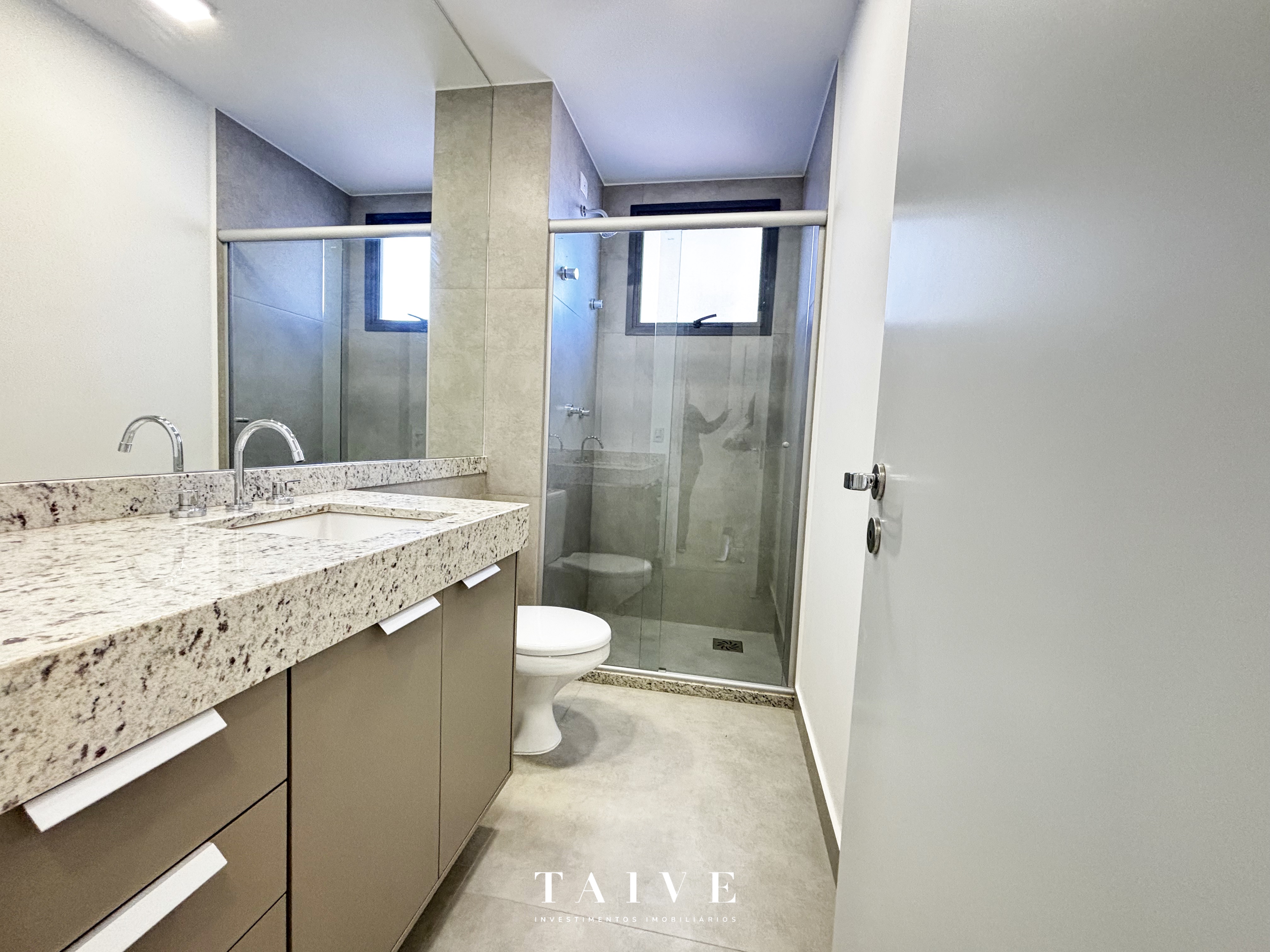 Apartamento novo à Venda Edifício You 180, 2 quartos sendo 1 suite, todo planejado, de frente - Gleba Fazenda Palhano, Londrina, PR
