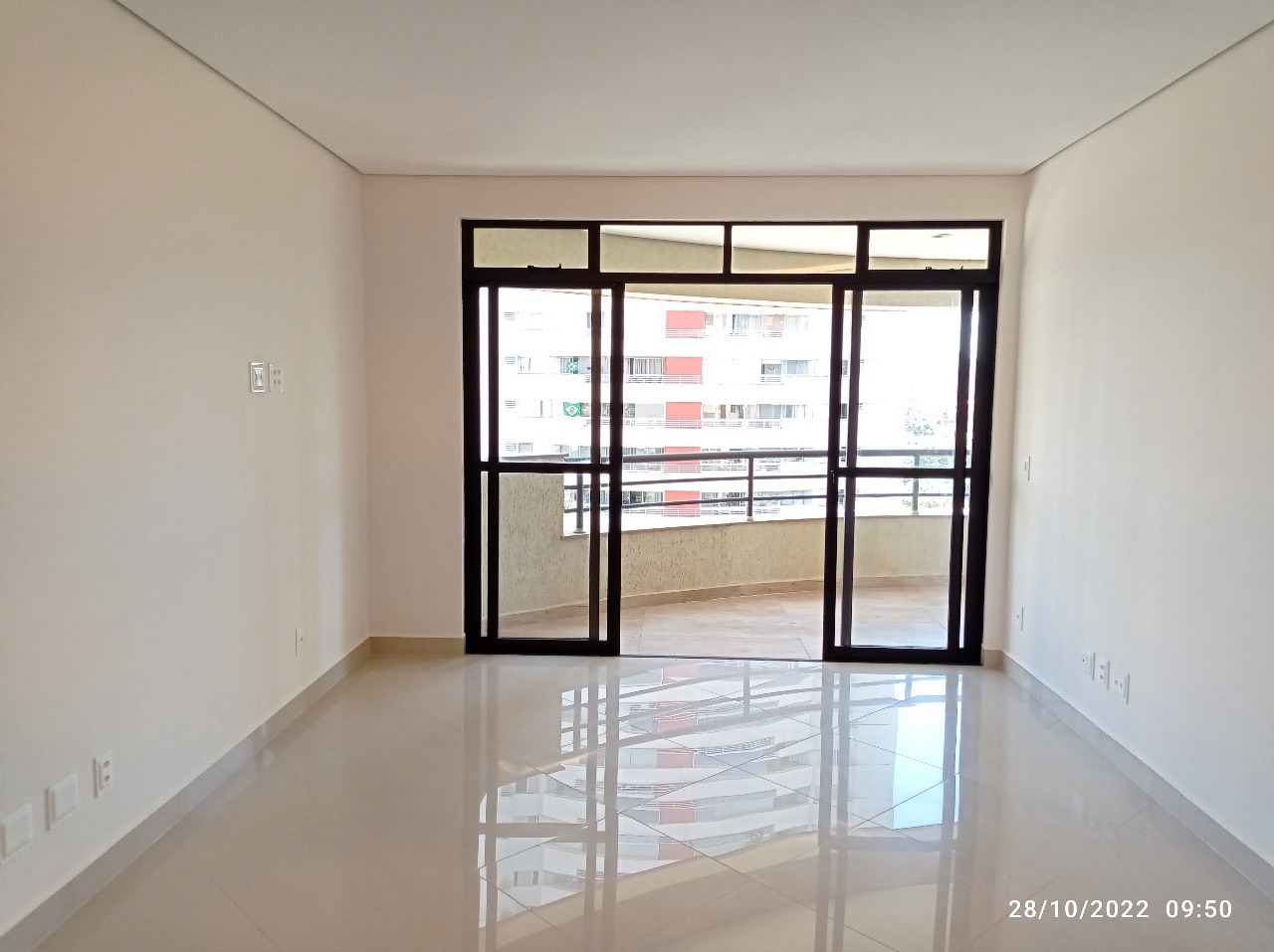 Apartamento  à Venda, Edifício Toulouse, 187m² úteis, 3 quartos sendo 2 suítes, 3 vagas, planejado - Gleba Fazenda Palhano, Londrina, PR