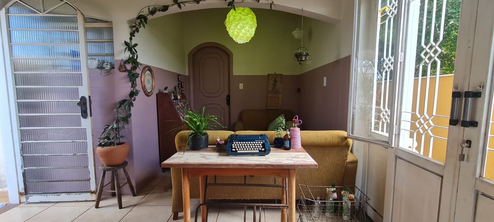 Casa Duplex  à venda, 404m² úteis, 4 quartos sendo 3 suítes,  4 vagas- Jardim Quebec, Londrina, PR
