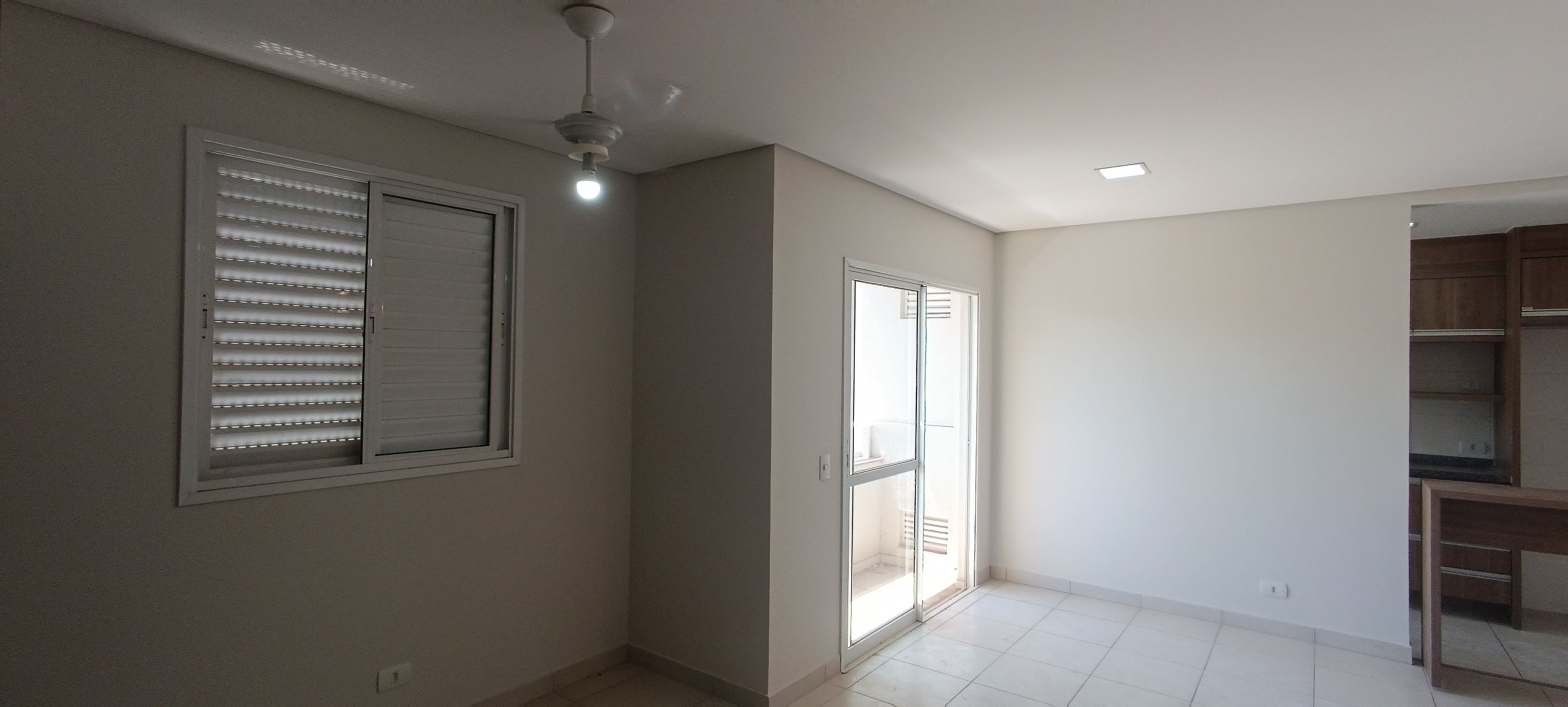 Apartamento à venda, Edifício Aquaparque, 69m², 2 quartos sendo 1 suíte, próx Av Maringá- Vitória, Londrina, PR