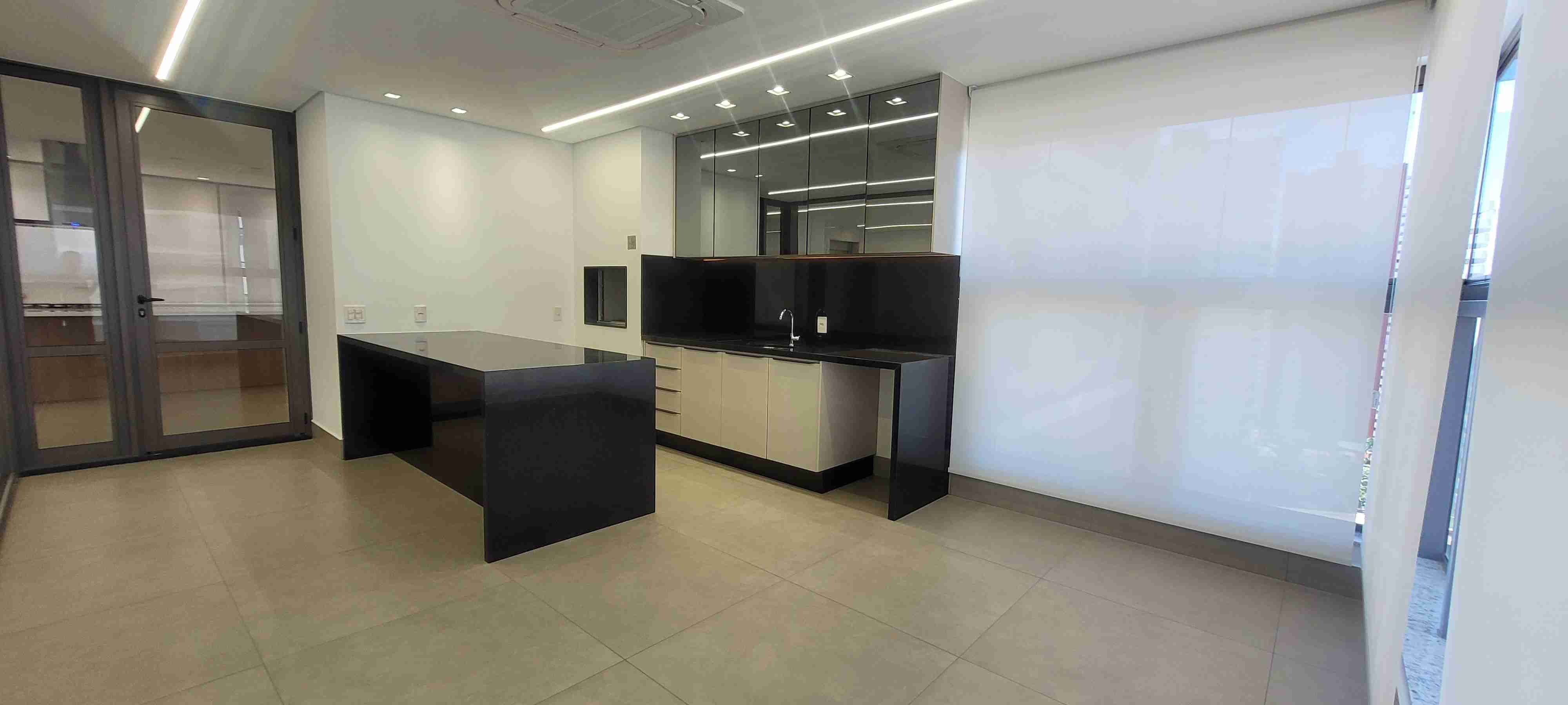 Apartamento para locação no Edifício Epic, 3 Suites, andar alto, Semi mobiliado , 2 vagas- Gleba Palhano-PR