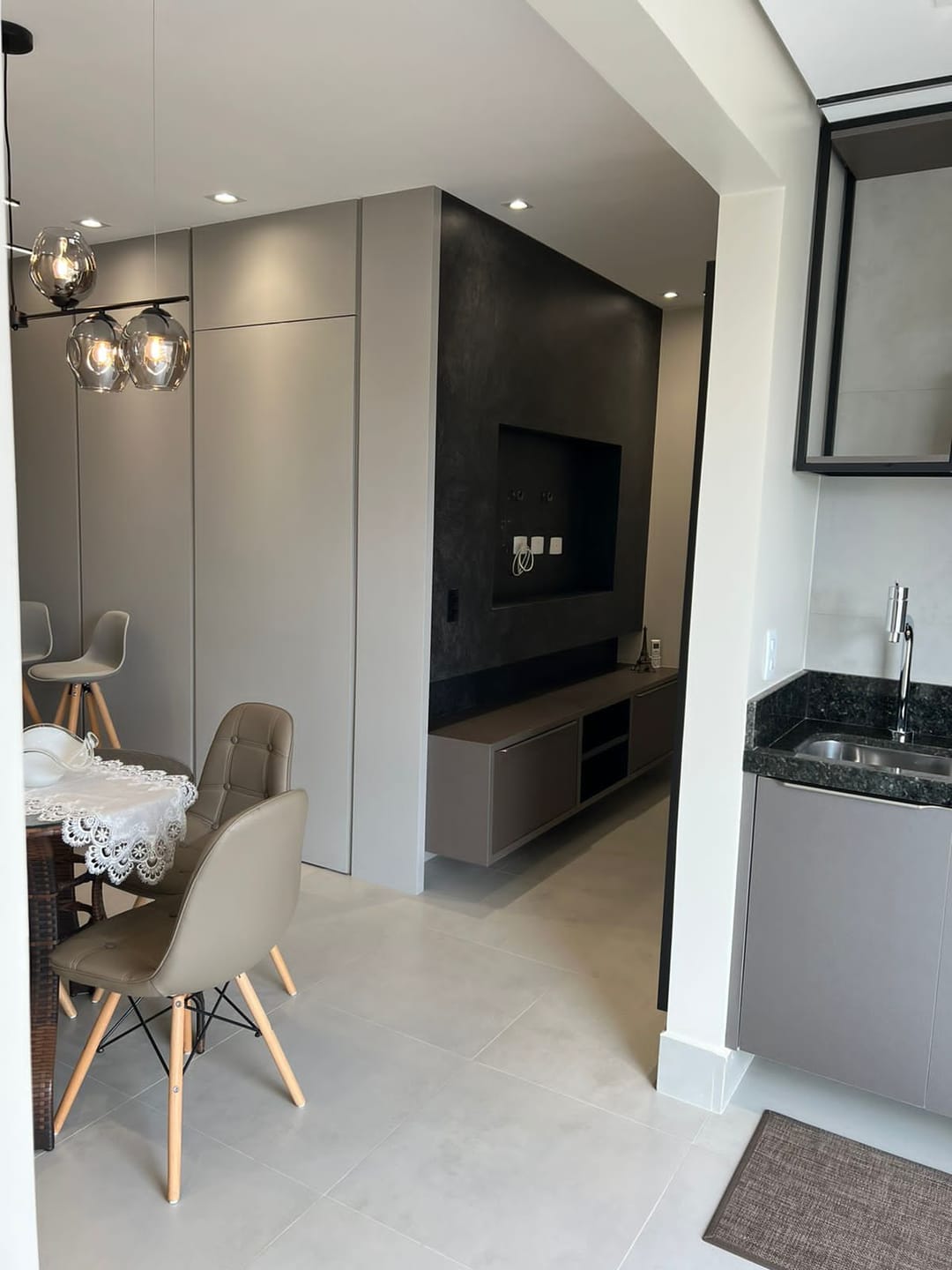 Apartamento à venda, Edifício  Vista Parque Lago, 71m² úteis, 2 quartos (sendo 1 suíte) 2 vagas, andar alto, sol da manhã - Jardim Presidente, Lo