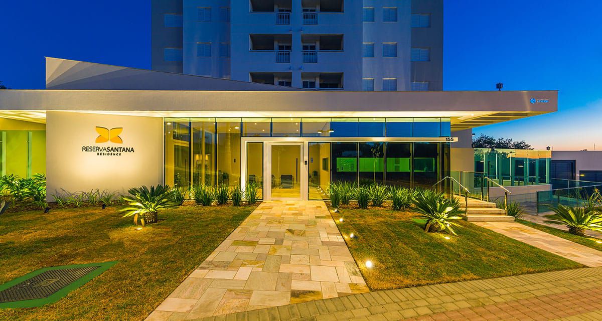 Apartamento à Venda, Edifício  Reserva Santana, 75m² úteis, 2 quartos sendo  1 suíte, mobiliado  - Gleba Fazenda Palhano- Londrina, PR