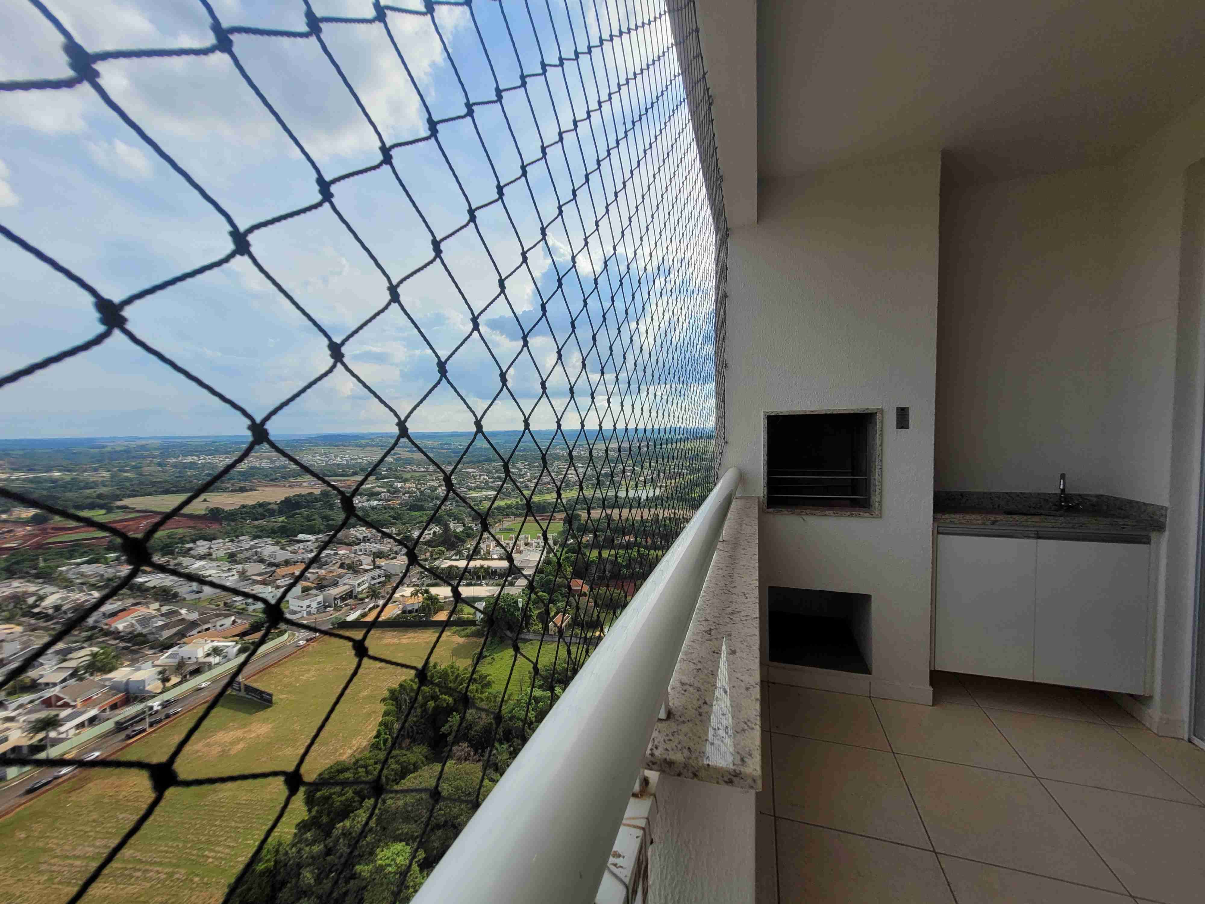 Apartamento à venda no Edifício Reserva Santana,  75m² úteis, 3 quartos sendo 1 suíte,Gleba Fazenda Palhano, Londrina, PR