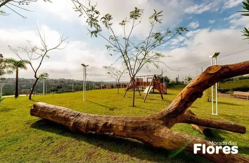 Casa à venda, Condomínio Morada das Flores, 160m² úteis, 3 quartos sendo 1 suíte, todo planejado -  Cambé/PR