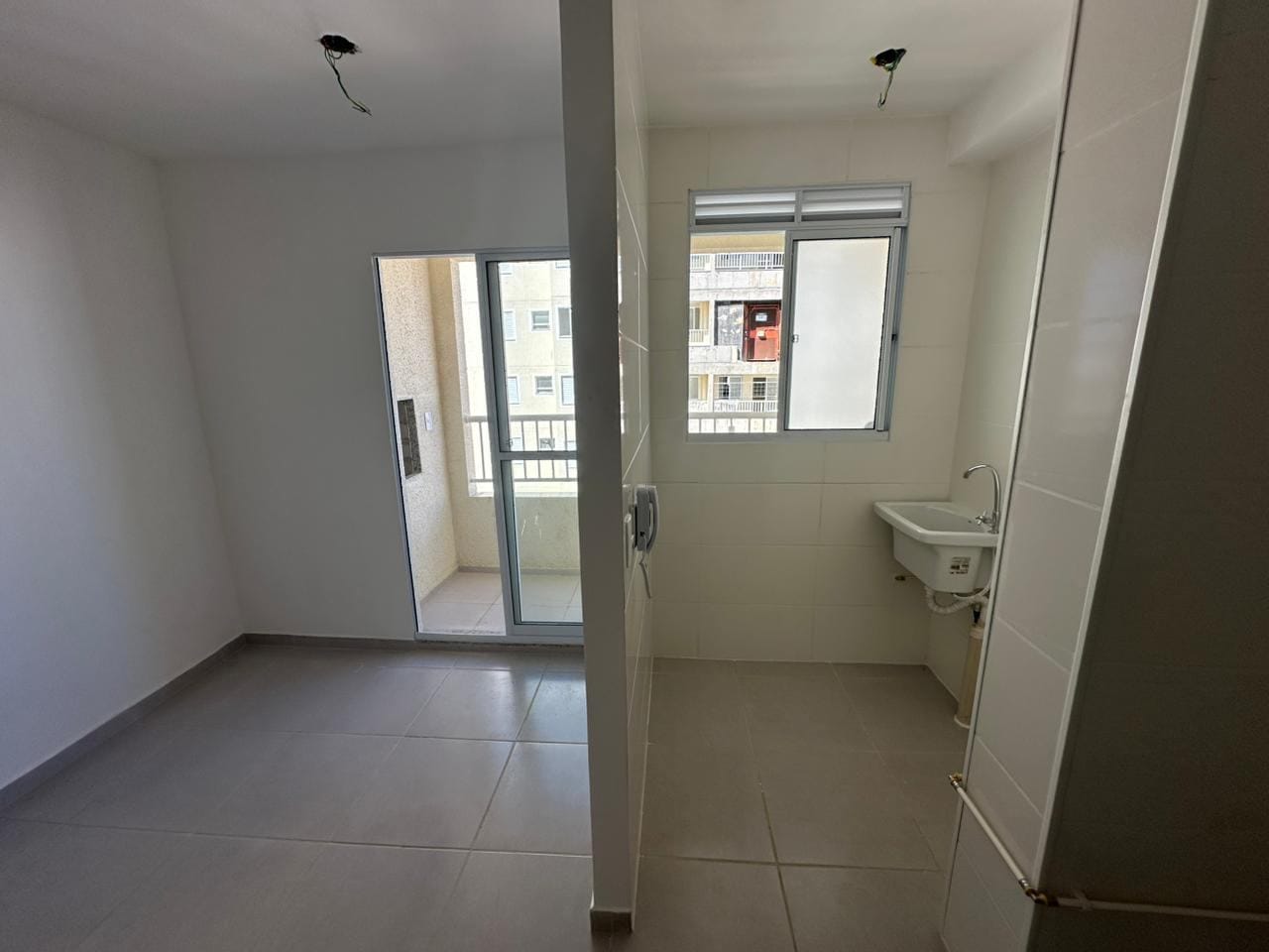 Apartamento à venda, próximo à Universidade Estadual de Londrina (UEL) , Londrina - PR