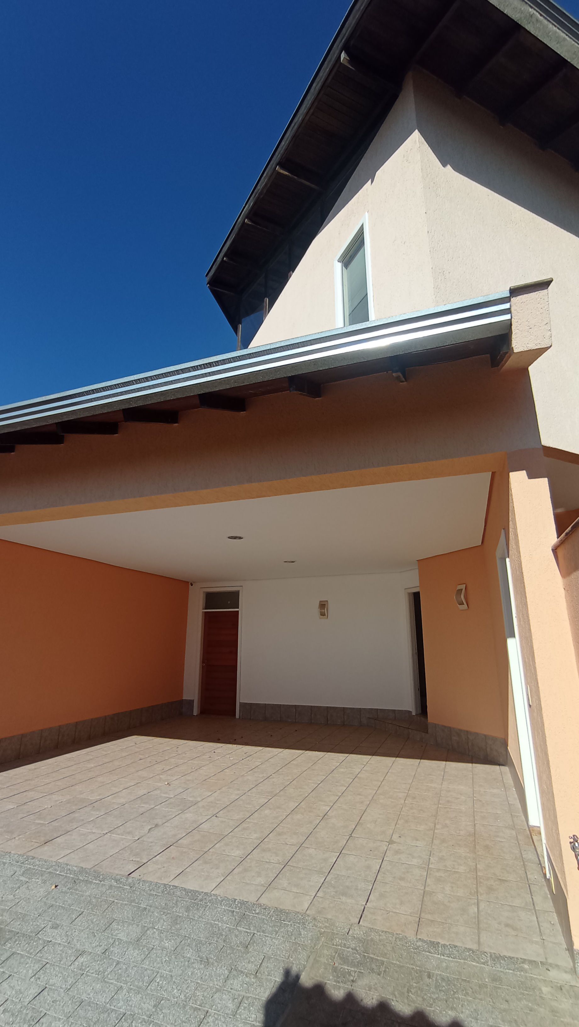 Casa à Venda, 4 quartos - 2 suítes/ piscina/ Tucanos,  Londrina, PR