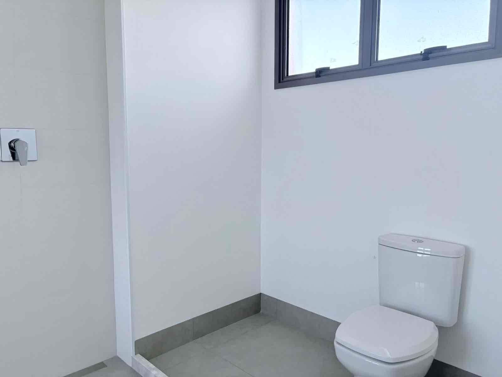 Apartamento novo à Venda, Edifício Lakeside, 232 m² úteis, 3 suítes, 4 vagas, sol da manhã,  elevador privativo, sacada com skinglass- Bela Suiça