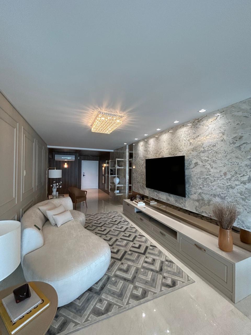 Apartamento  à venda CARTIER FRENTE MAR, Meia praia, 180M² úteis, 4 suítes, 4 vagas,  finamente mobiliado - Meia praia, Itapema, SC