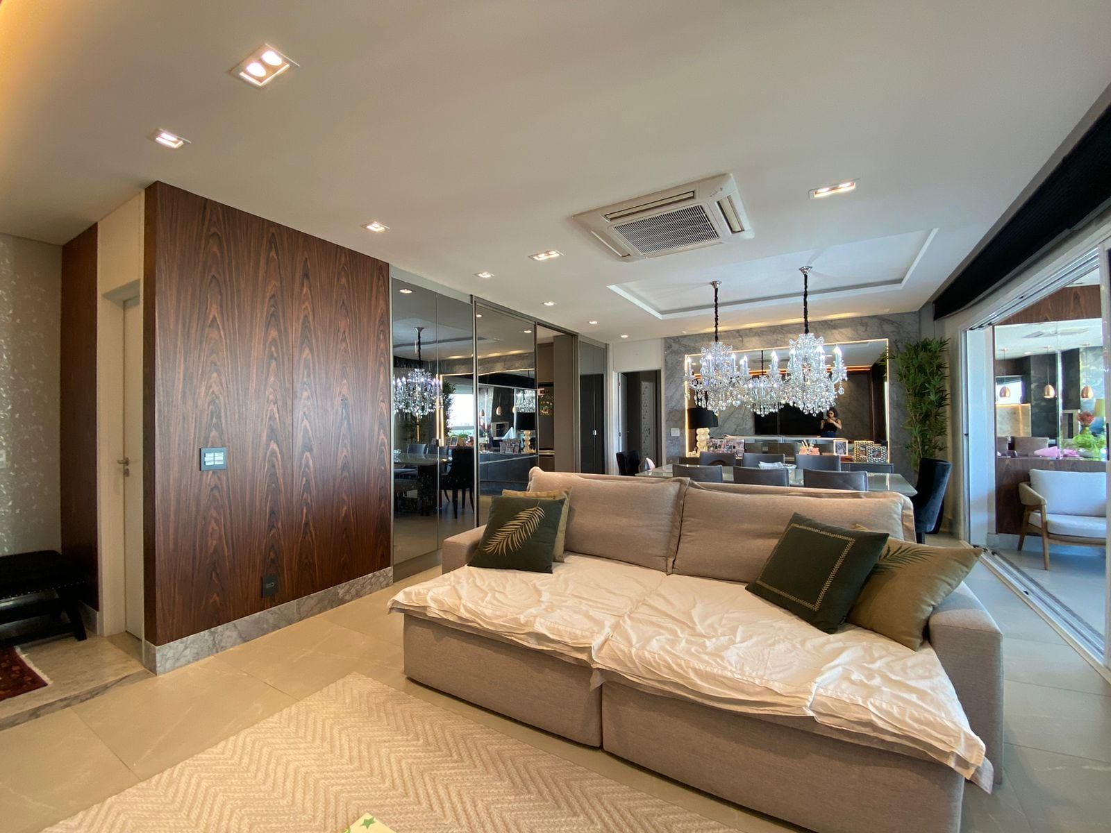 Apartamento à venda, Edifício Queen's Park,  173m² úteis, 3 suítes, andar alto  - Gleba Palhano - Londrina/PR