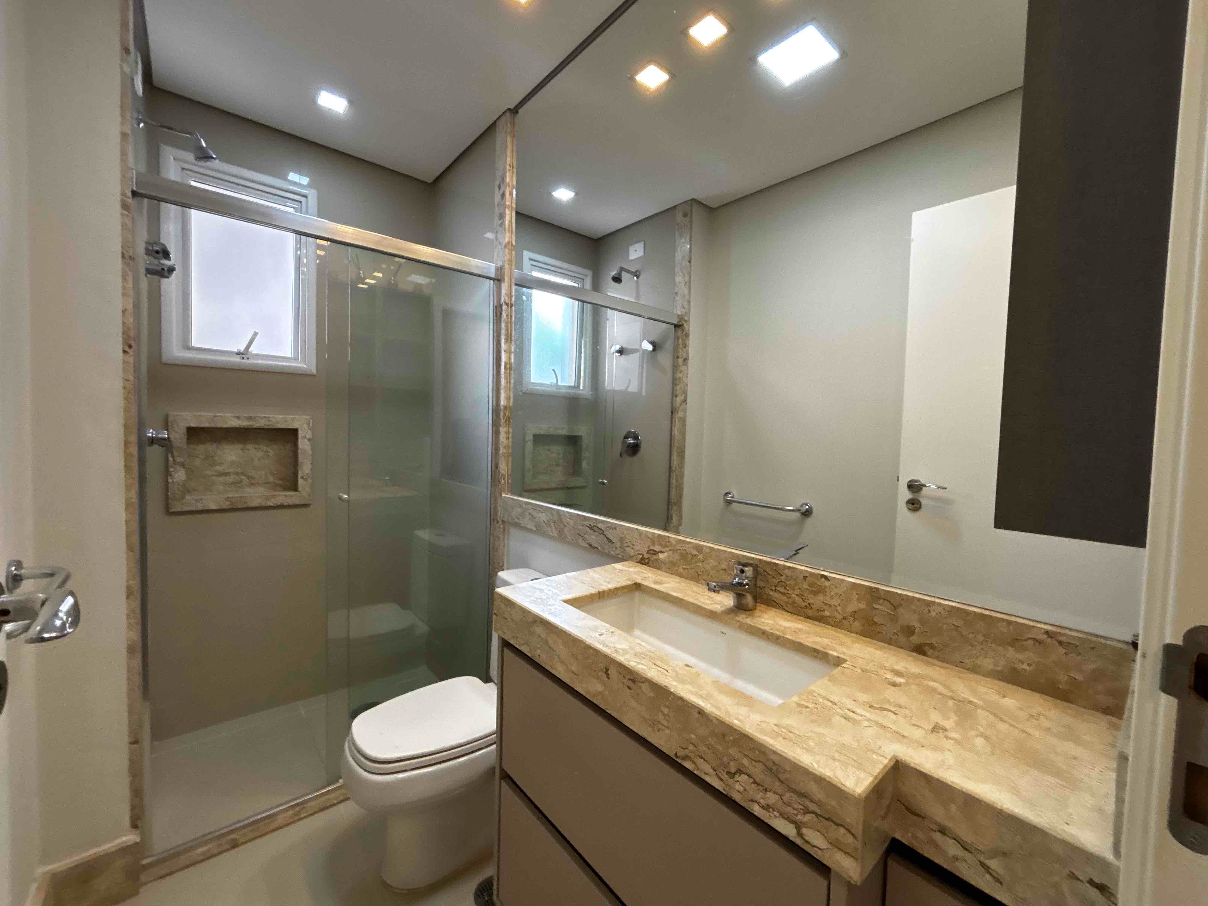 Apartamento  à Venda, Edifício Kensington, 108m² úteis, 3 quartos sendo 1 suíte, planejado, andar alto -  Santa Rosa, Londrina, PR
