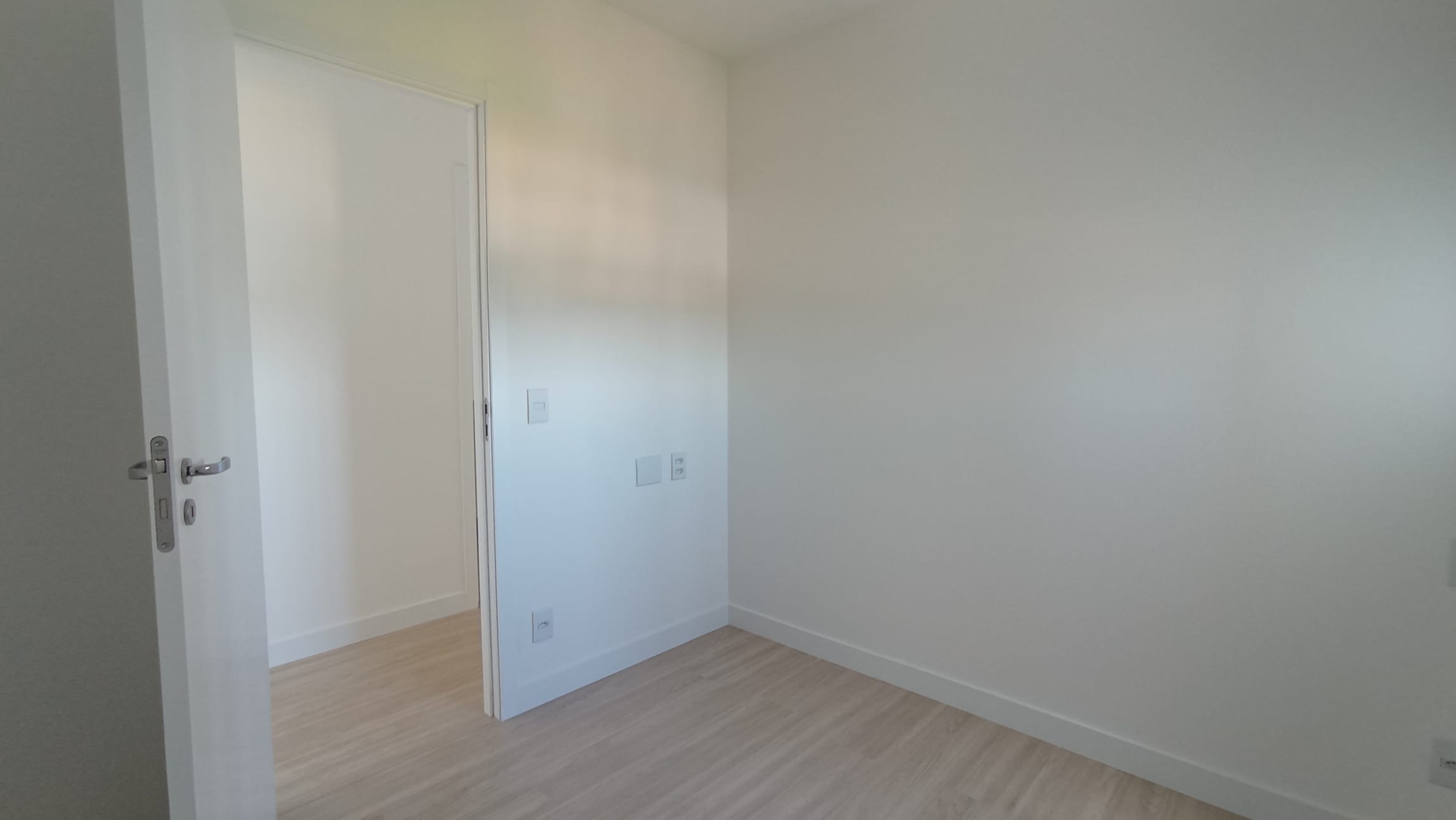 Apartamento novo à venda, Edifício Mind, 84m² úteis, 3 quartos sendo 1 suíte, 2 vagas  -  Terra Bonita, Londrina, PR