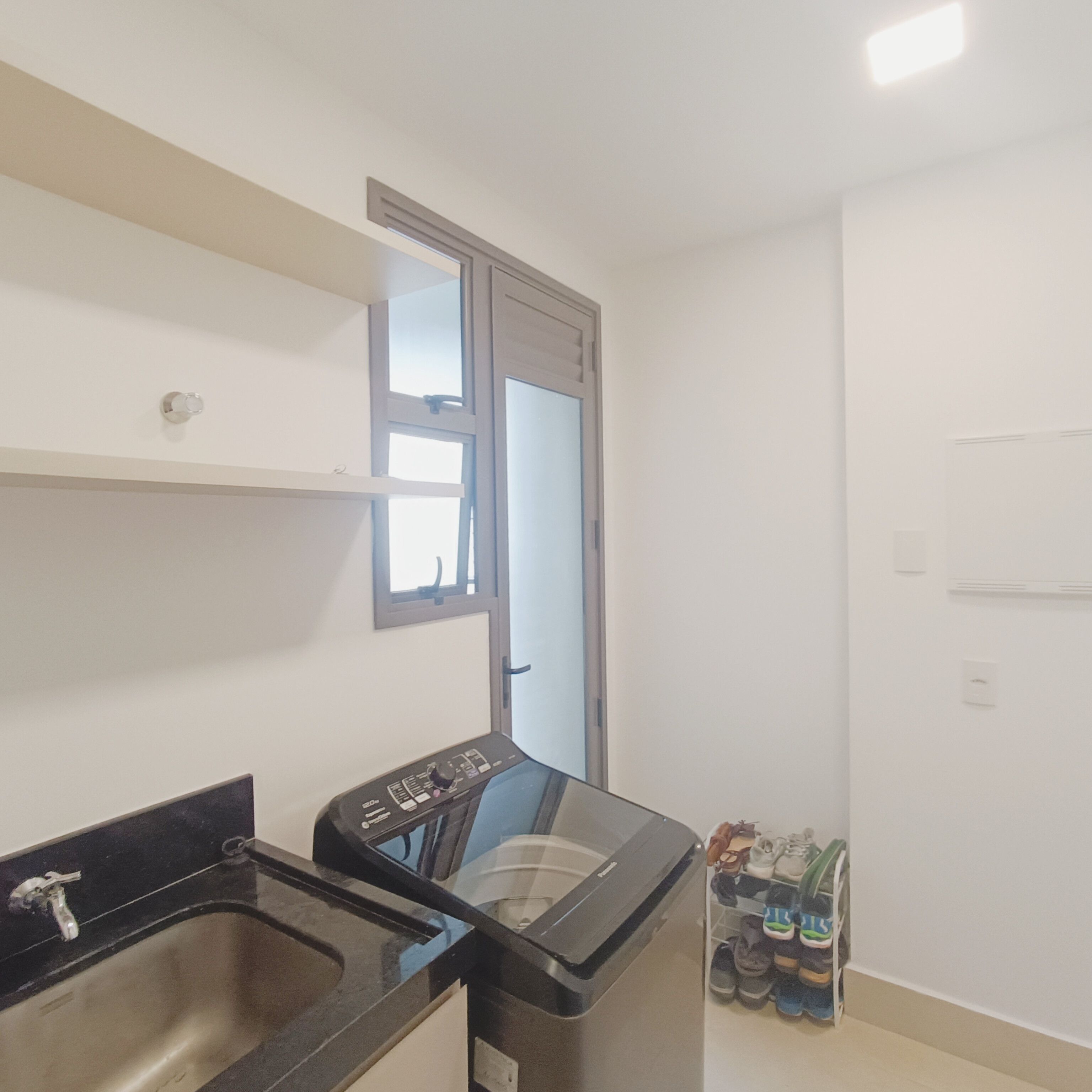 Apartamento à Venda, Ed Grand Palais, 3 suítes , completo em móveis planejados, andar alto- Gleba Fazenda Palhano, Londrina, PR