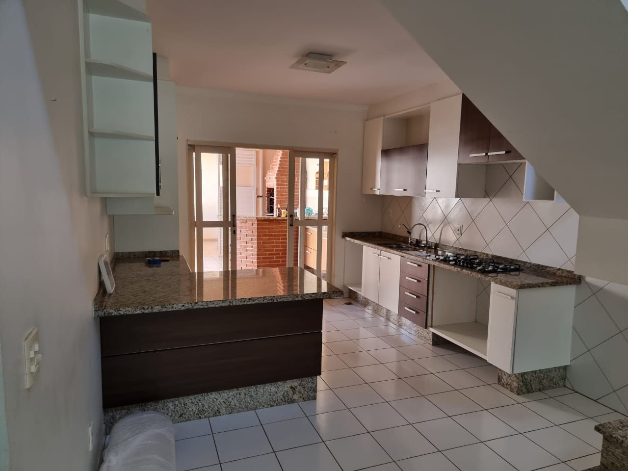 Casa  para venda,  Condomínio Havana, 190m²úteis, 4 quartos sendo 1 suíte, 02 vagas - Aragarça -  Londrina, PR
