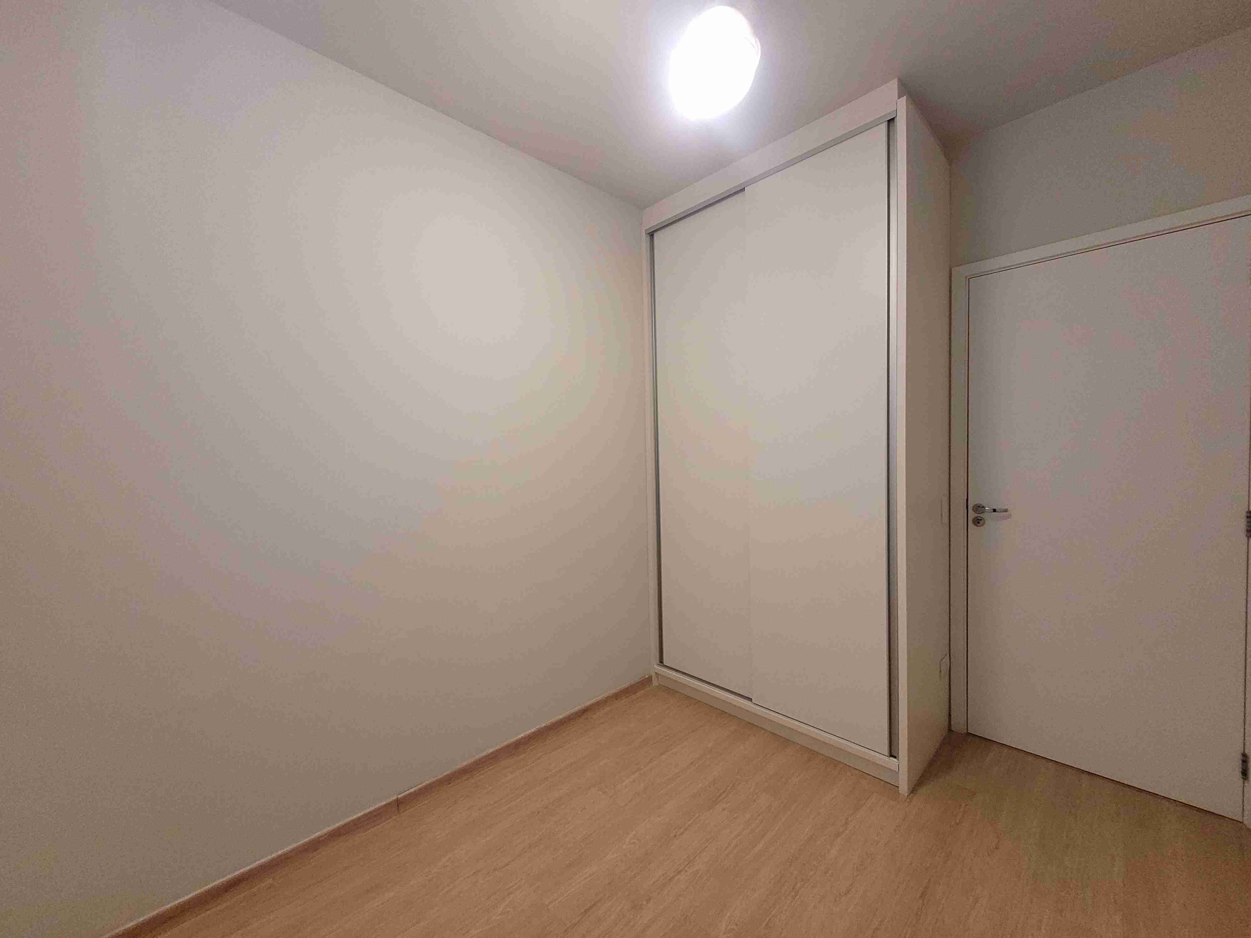 Apartamento à venda no Edifício Reserva Santana,  75m² úteis, 3 quartos sendo 1 suíte,Gleba Fazenda Palhano, Londrina, PR