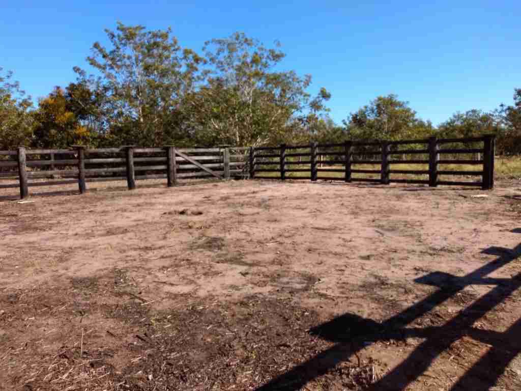 Fazenda 3000 hectares à venda , área plana, casa sede, barracão, poço artesiano, internet e 63 km da cidade de Campos de Julio MT