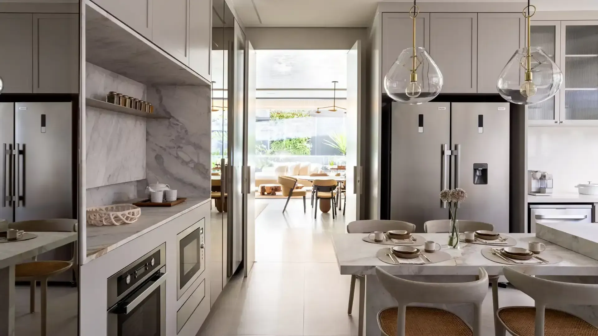 Apartamento à Venda, Edifício Artesano, 336,53m² úteis,  4 suítes, varanda integrada, elevador privativo, 2 vagas - Gleba Fazenda Palhano, Londri