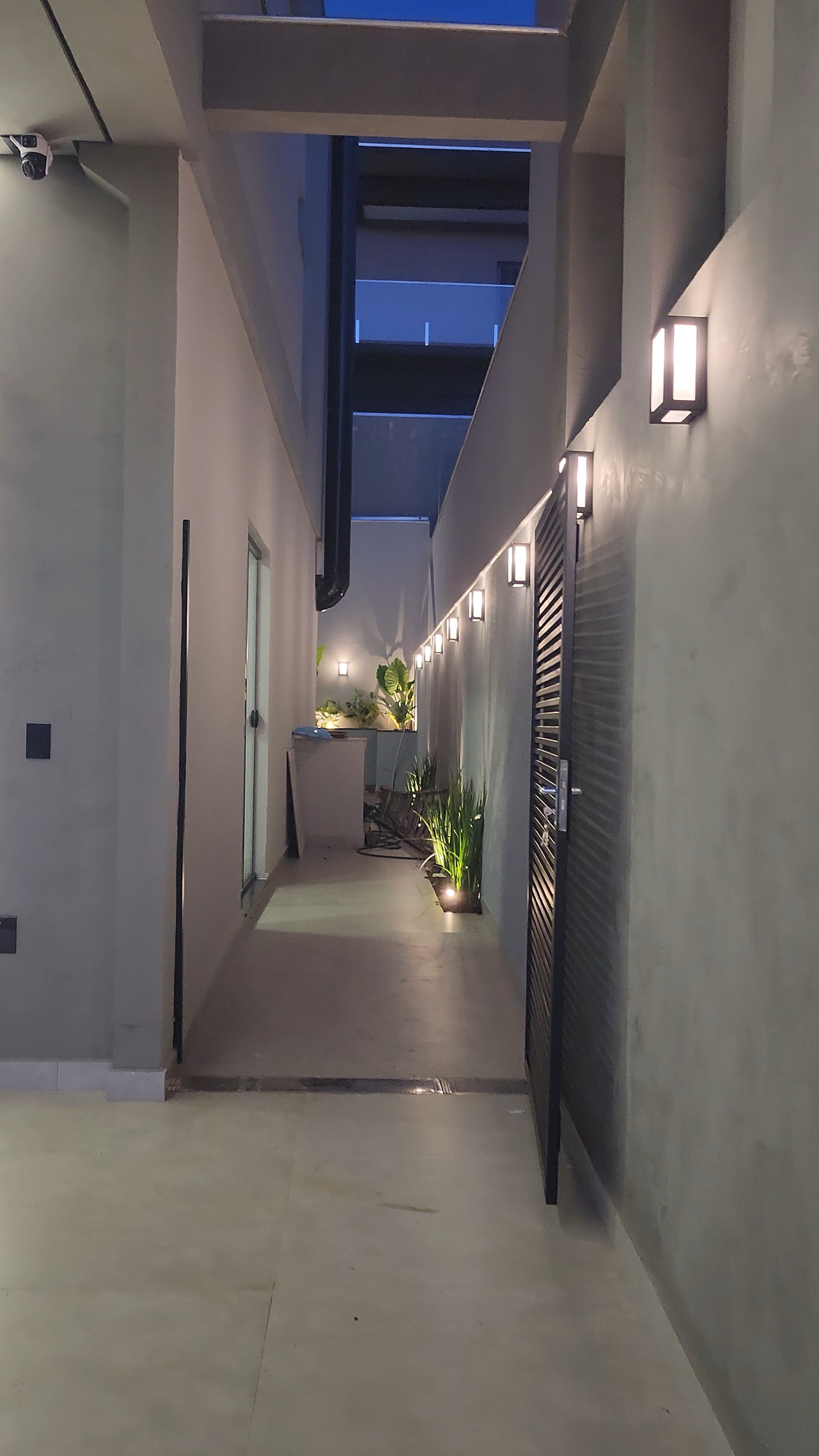 Casa em condominio à Venda, Parque Tauá Araguari, 233 m² construção, 3 suítes, hidro, piscina privativa - Jardim Morumbi, Londrina, PR