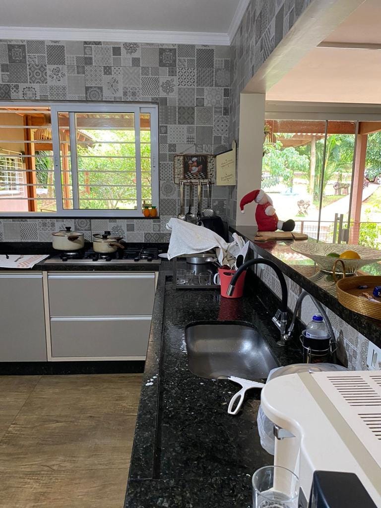 Chácara à Venda, fazenda nata, casa com 250m² de construção, 3 quartos sendo 1 suite -  Londrina, PR