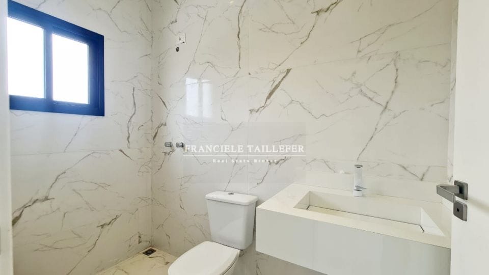 Triplex 205m²/3 suítes/4 vagas/sistema alexa - TÁUA ARANGUA - Londrina Pr