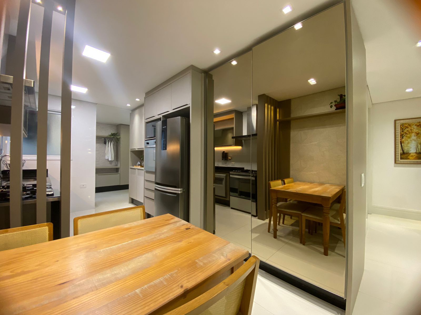 Apartamento à venda, Edifício Landmark, 214m² úteis, 2 suítes,2 Demi suítes, 3 vagas, estuda permuta de menor valor  - Gleba Fazenda Palhano, Lon