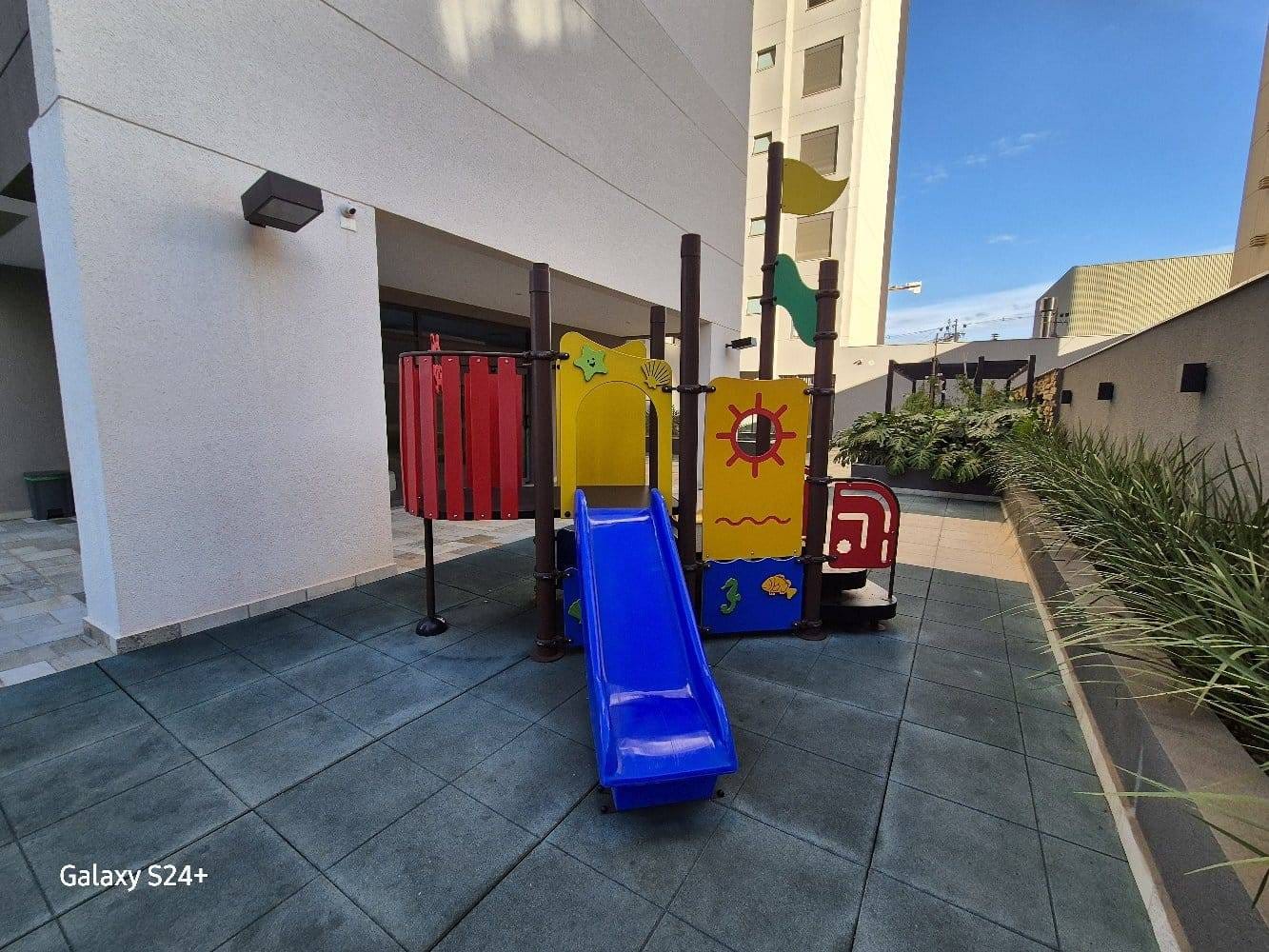 Apartamento à venda, Edifício  Lumini 181m², 3 amplas suítes, 3 vagas, elevador privativo, andar alto- Gleba Palhano, Londrina/PR