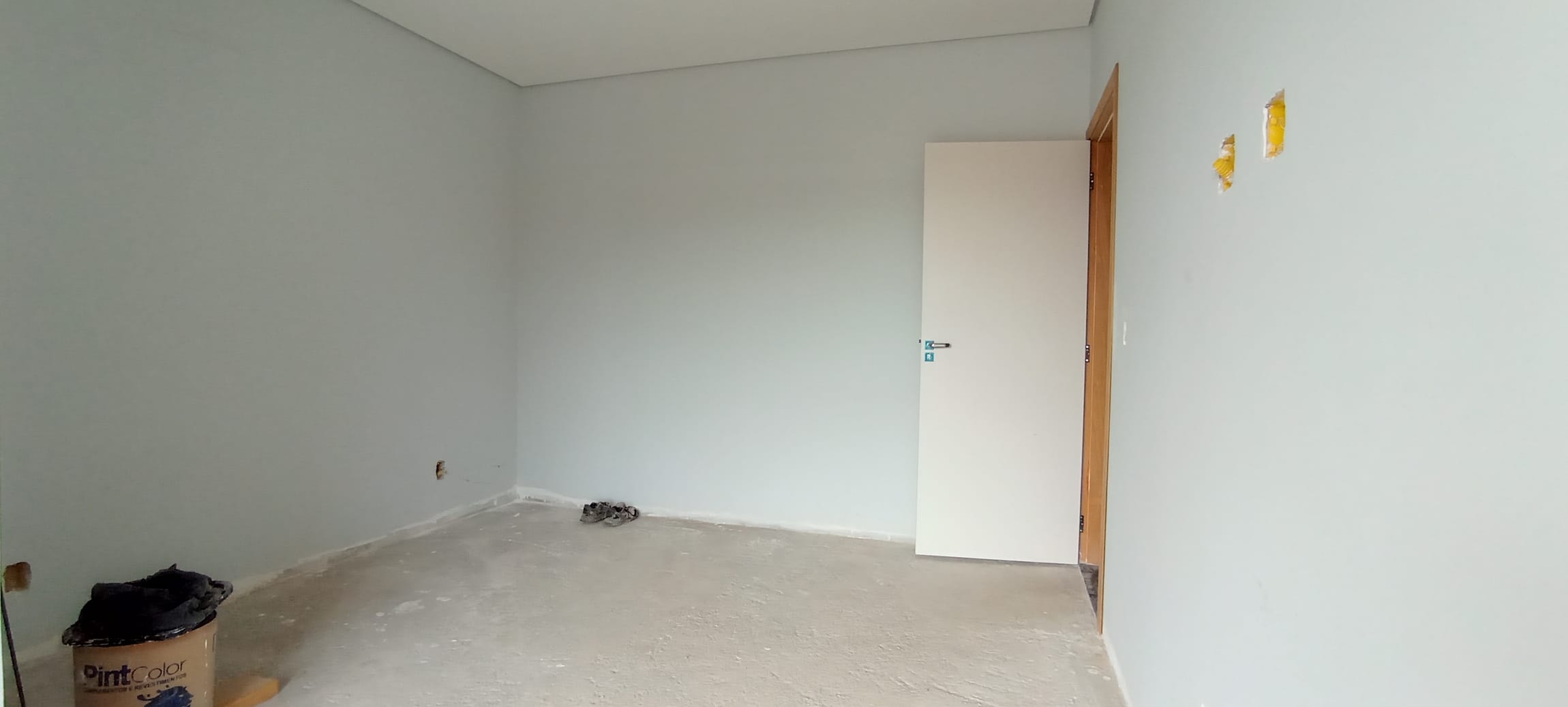 Sobrado à venda - 200m²/ 3 quartos / 3 suítes/ piscina - recém-construída  - próx av Faria Lima - Londrina/PR