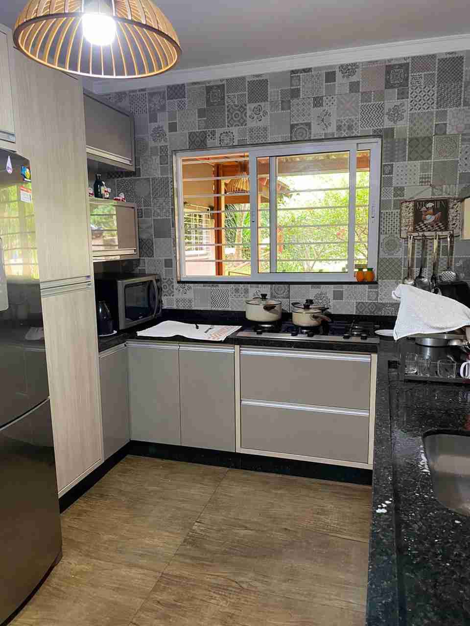 Chácara à venda, 6 mil m², casa com 250m² úteis, 3 quartos sendo 1 suíte, poço artesiano, baia de cavalos, 8km de Londrina- Limoeiro Fazenda Nata