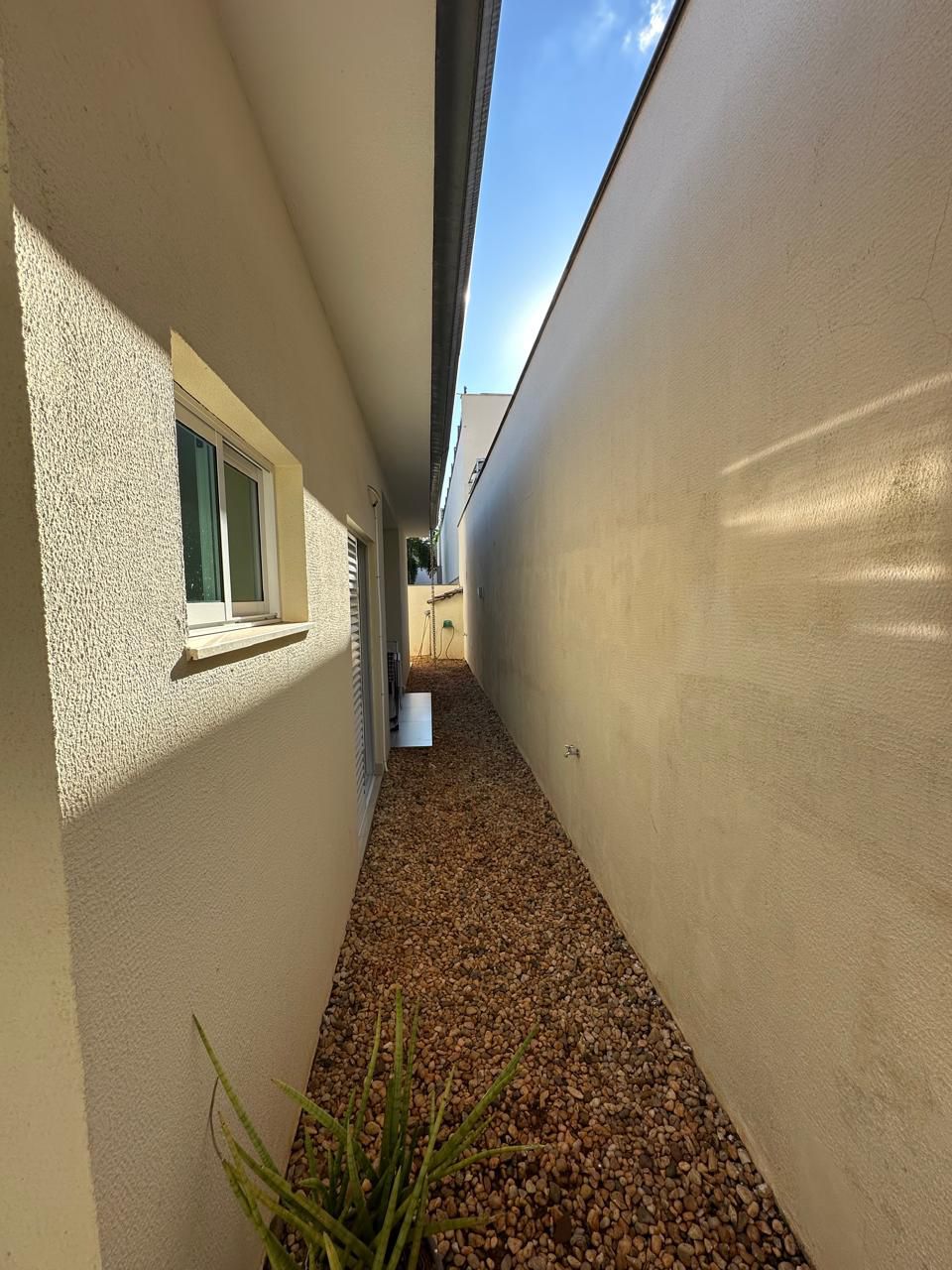 Casa à venda, 3 quartos sendo 1 demi suite, 360 m², Condomínio  Ville Campestre, Londrina, PR