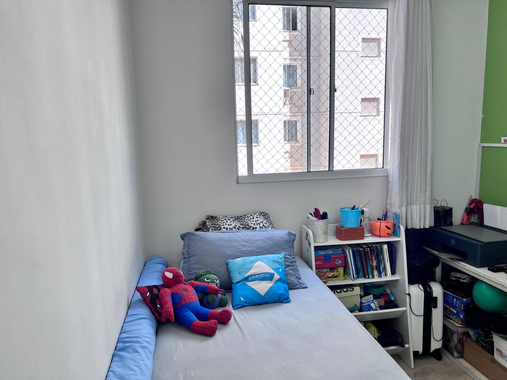 Apartamento à venda, Cond. Lagoa Bonita, 45m2 Uteis, 2 Dorm, Sol Manhã, 1 vaga de Garagem, Bairro:Acquaville, Londrina, PR